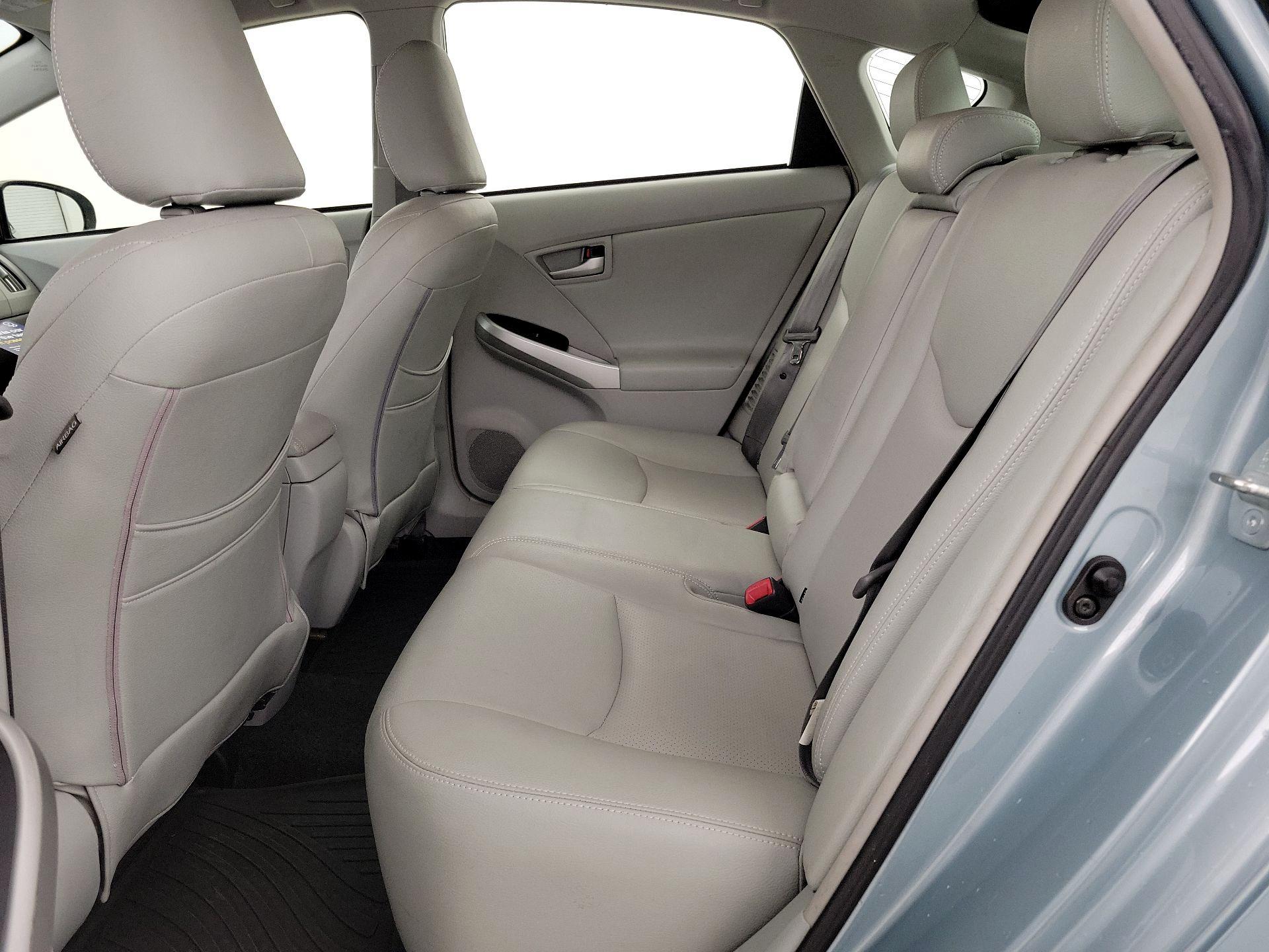 Thumbnail: 2014 Toyota Prius - 17