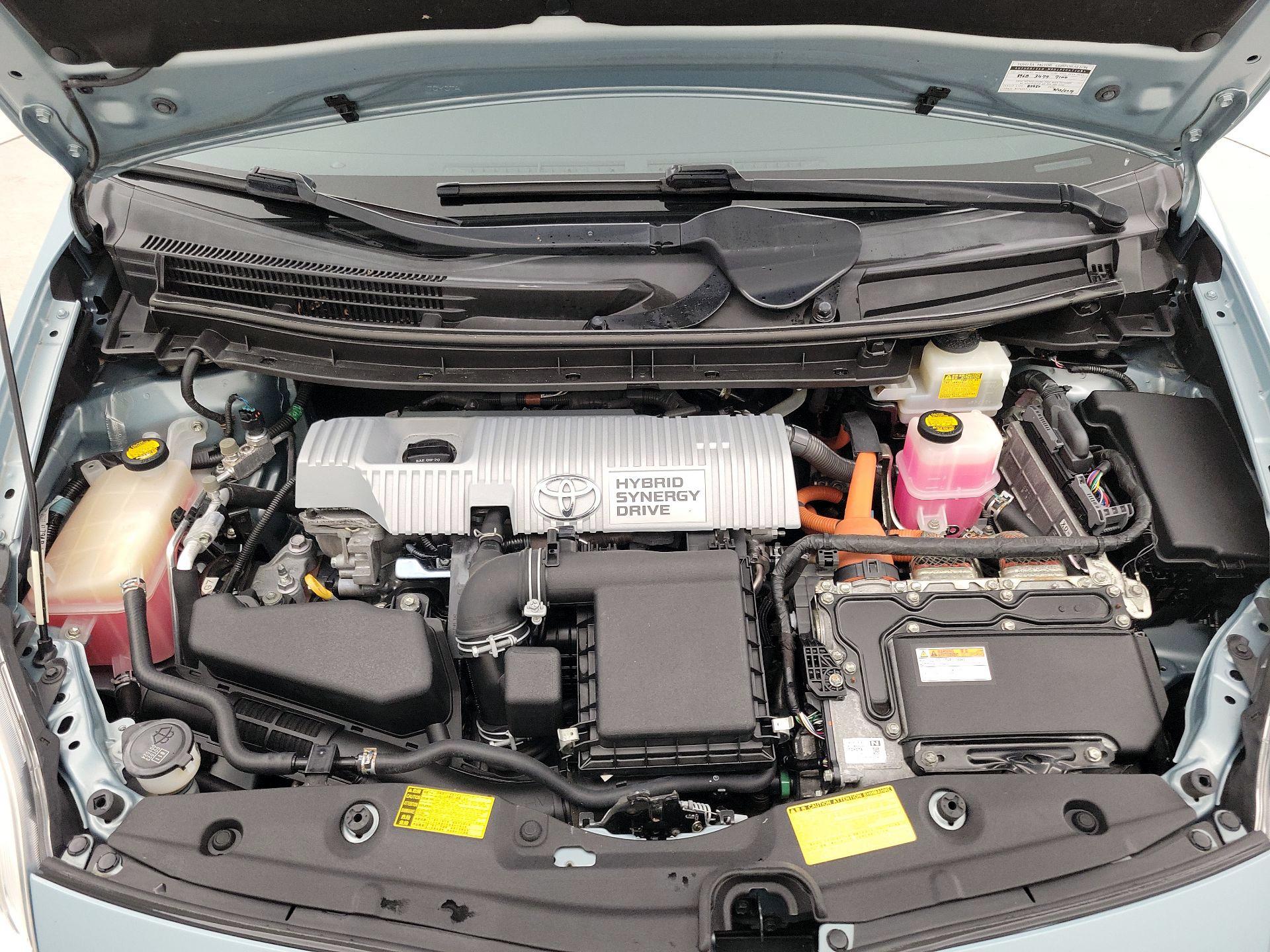 Thumbnail: 2014 Toyota Prius - 19