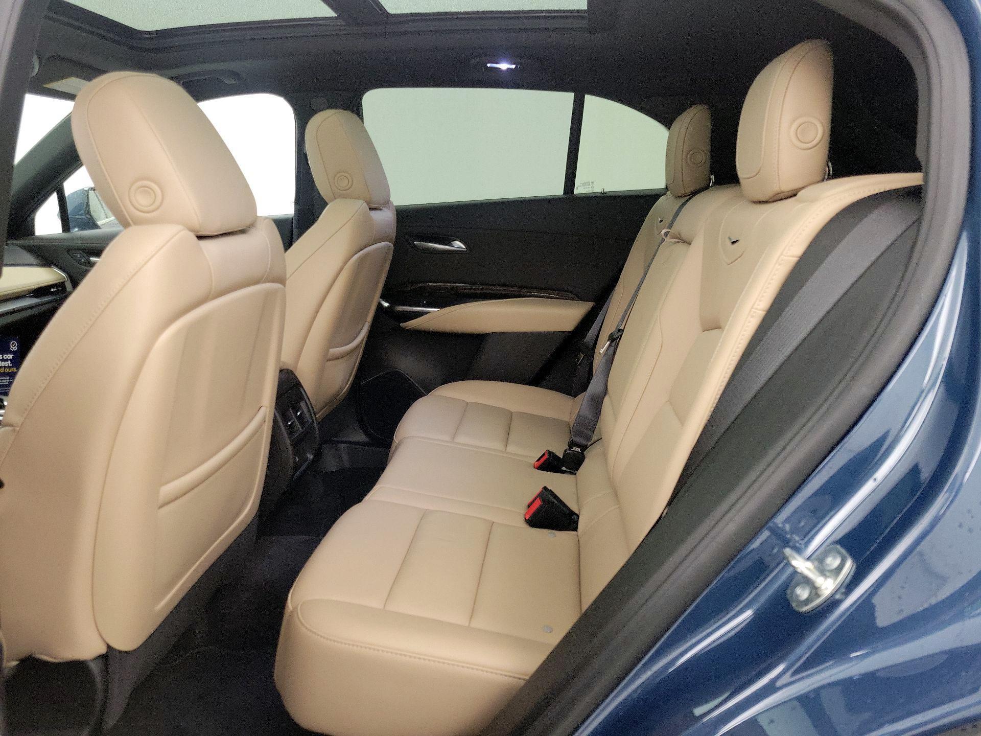 Thumbnail: 2024 Cadillac XT4 - 20