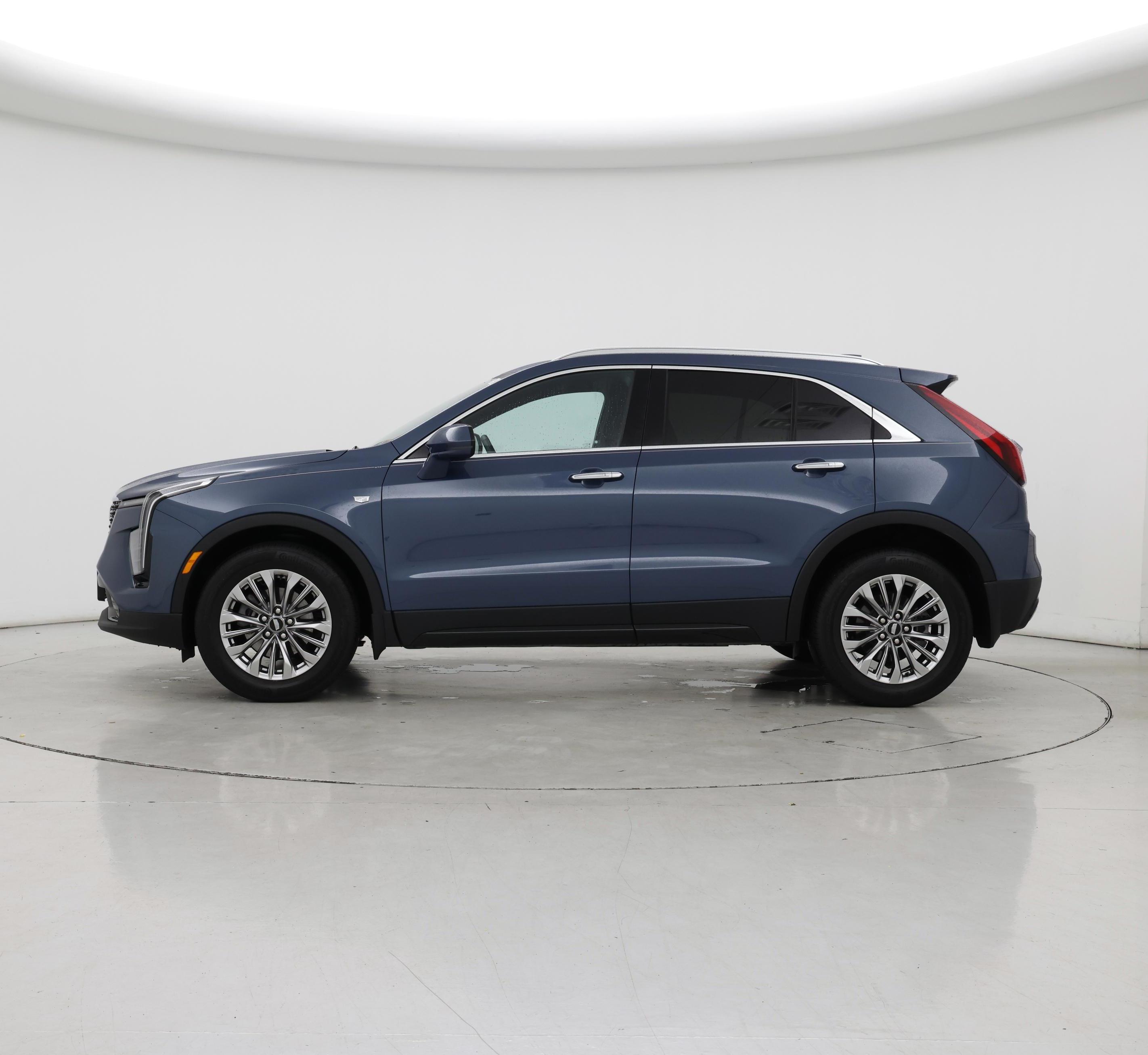 Thumbnail: 2024 Cadillac XT4 - 3
