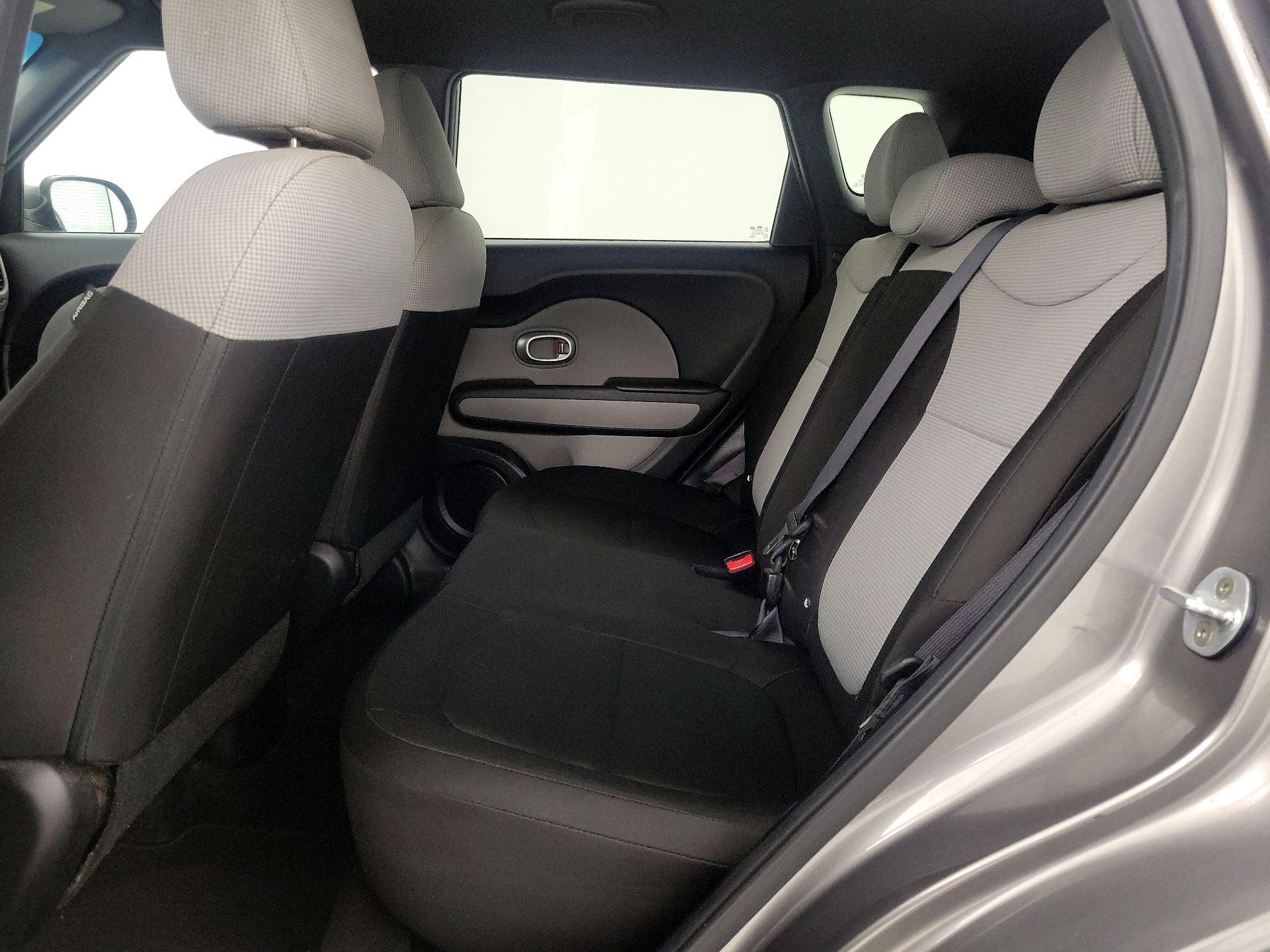 Thumbnail: 2016 Kia Soul - 18