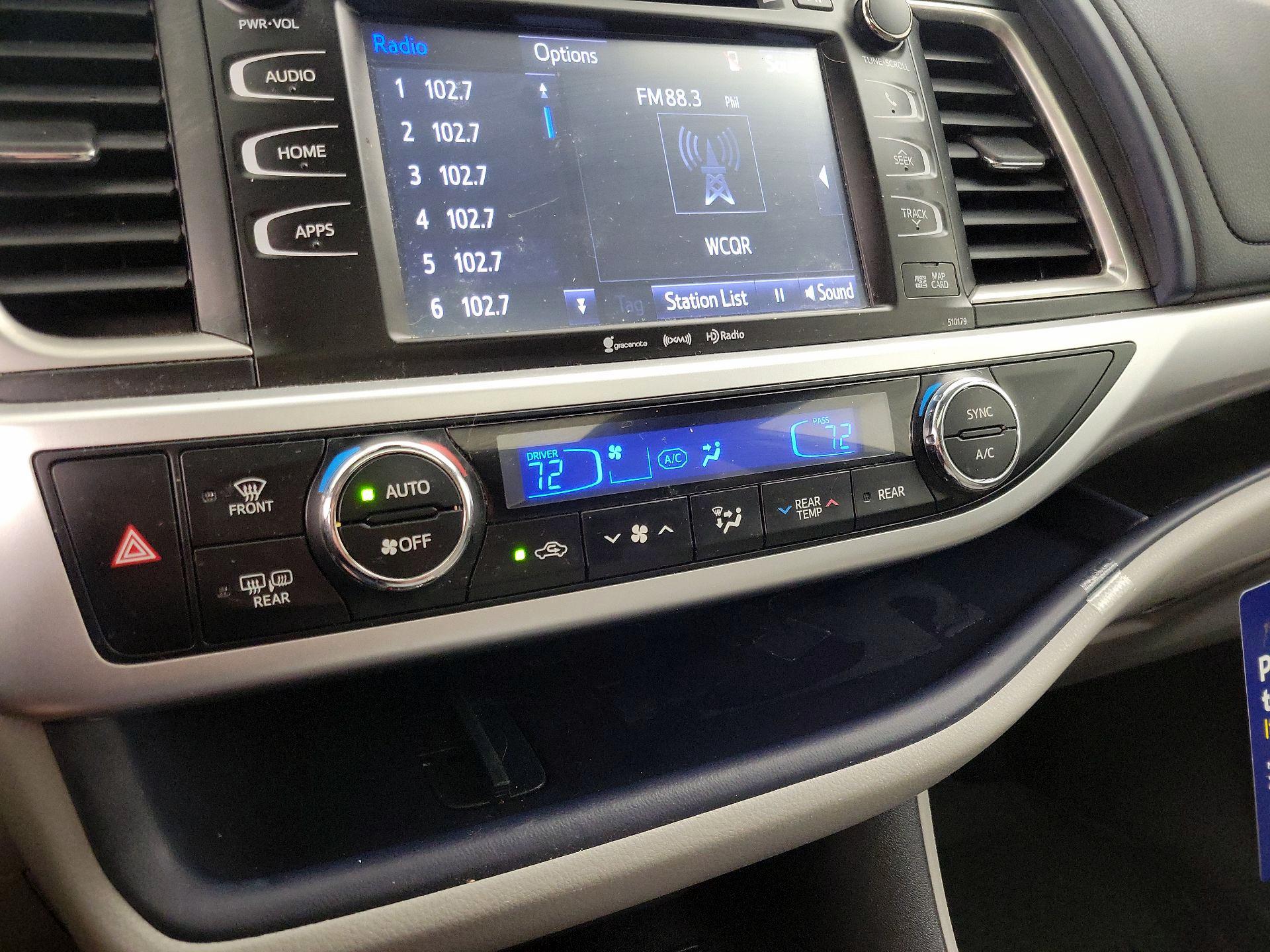 Thumbnail: 2017 Toyota Highlander - 17