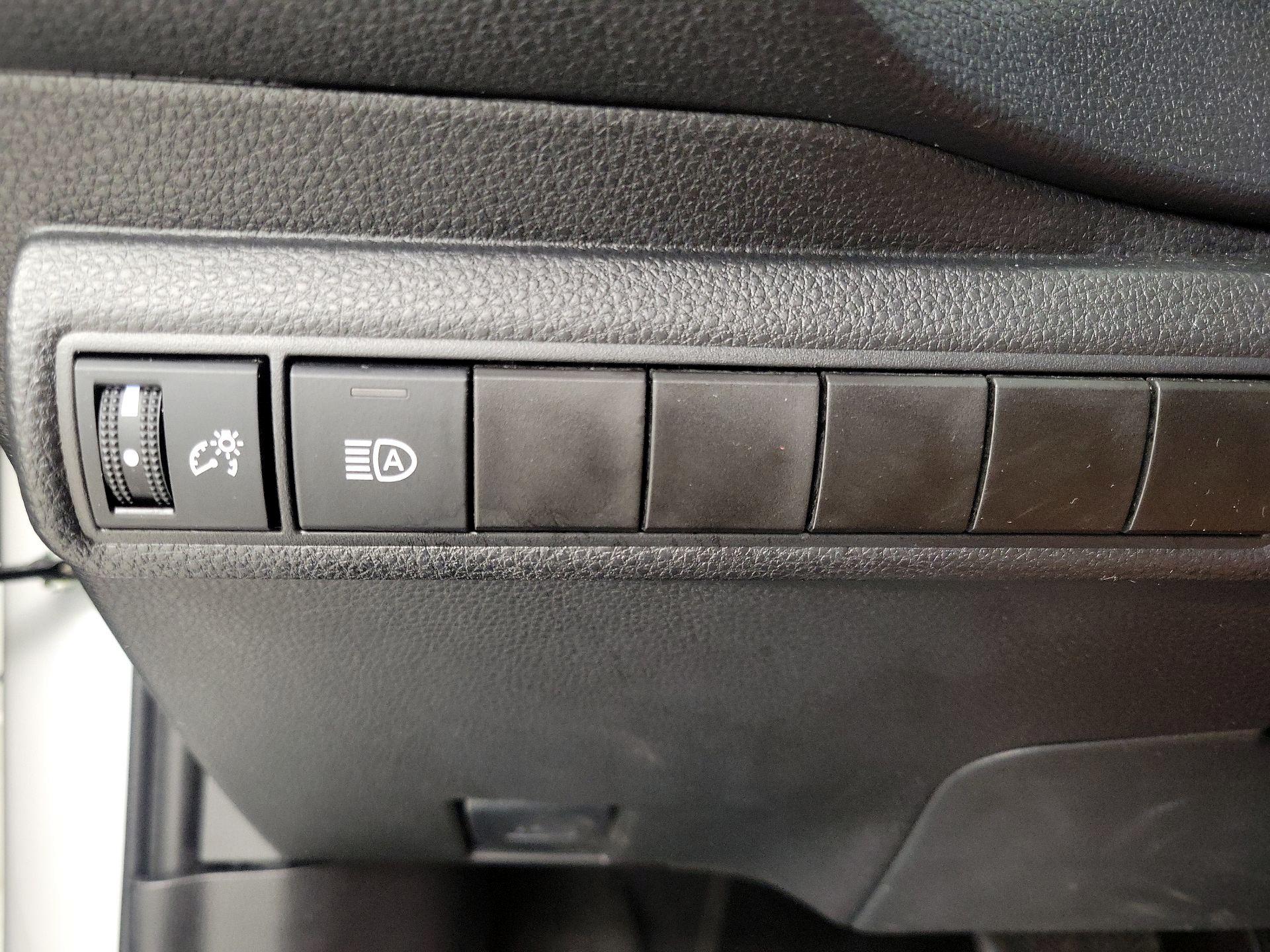 Thumbnail: 2023 Toyota Corolla - 13