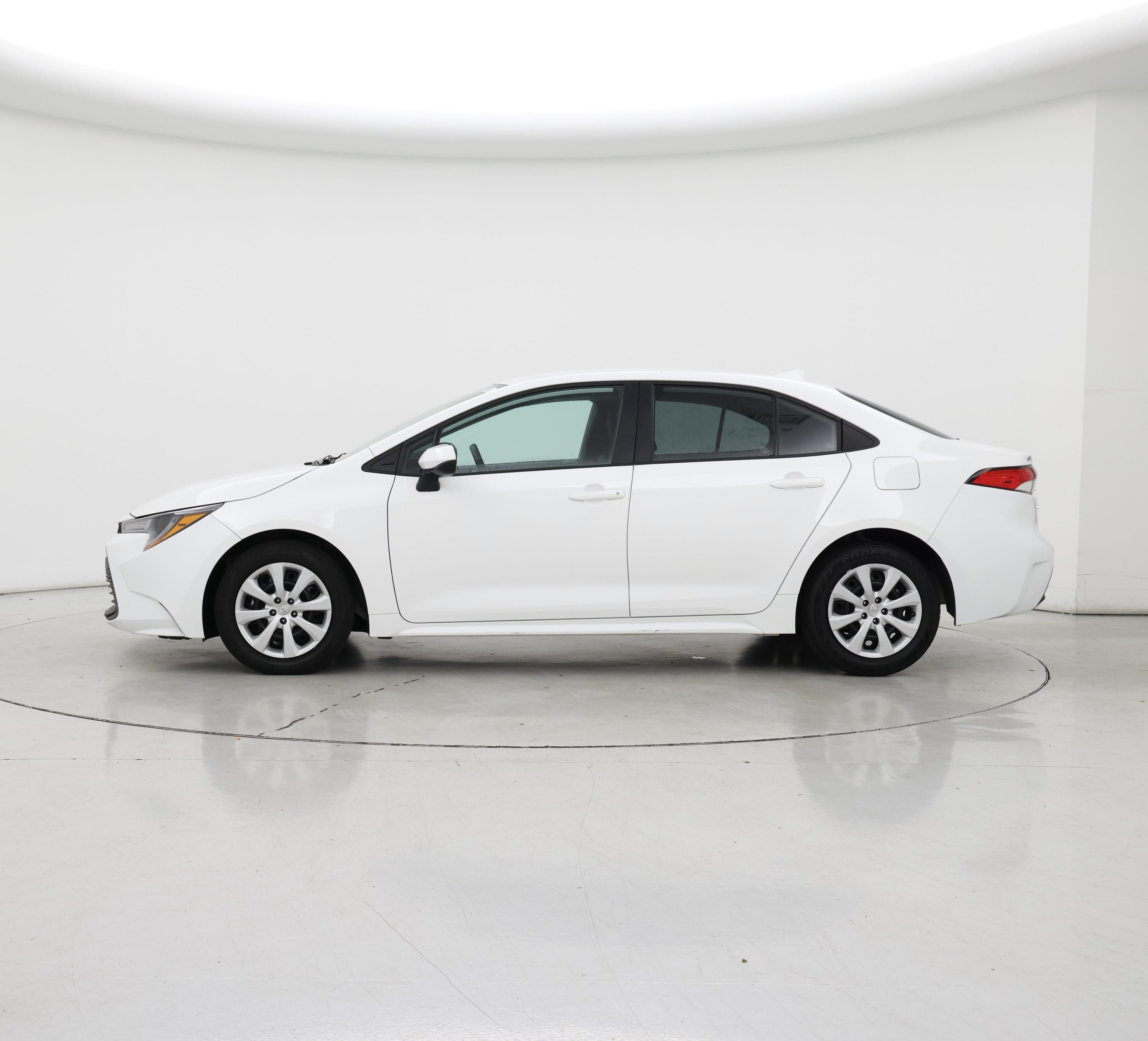 Thumbnail: 2023 Toyota Corolla - 3