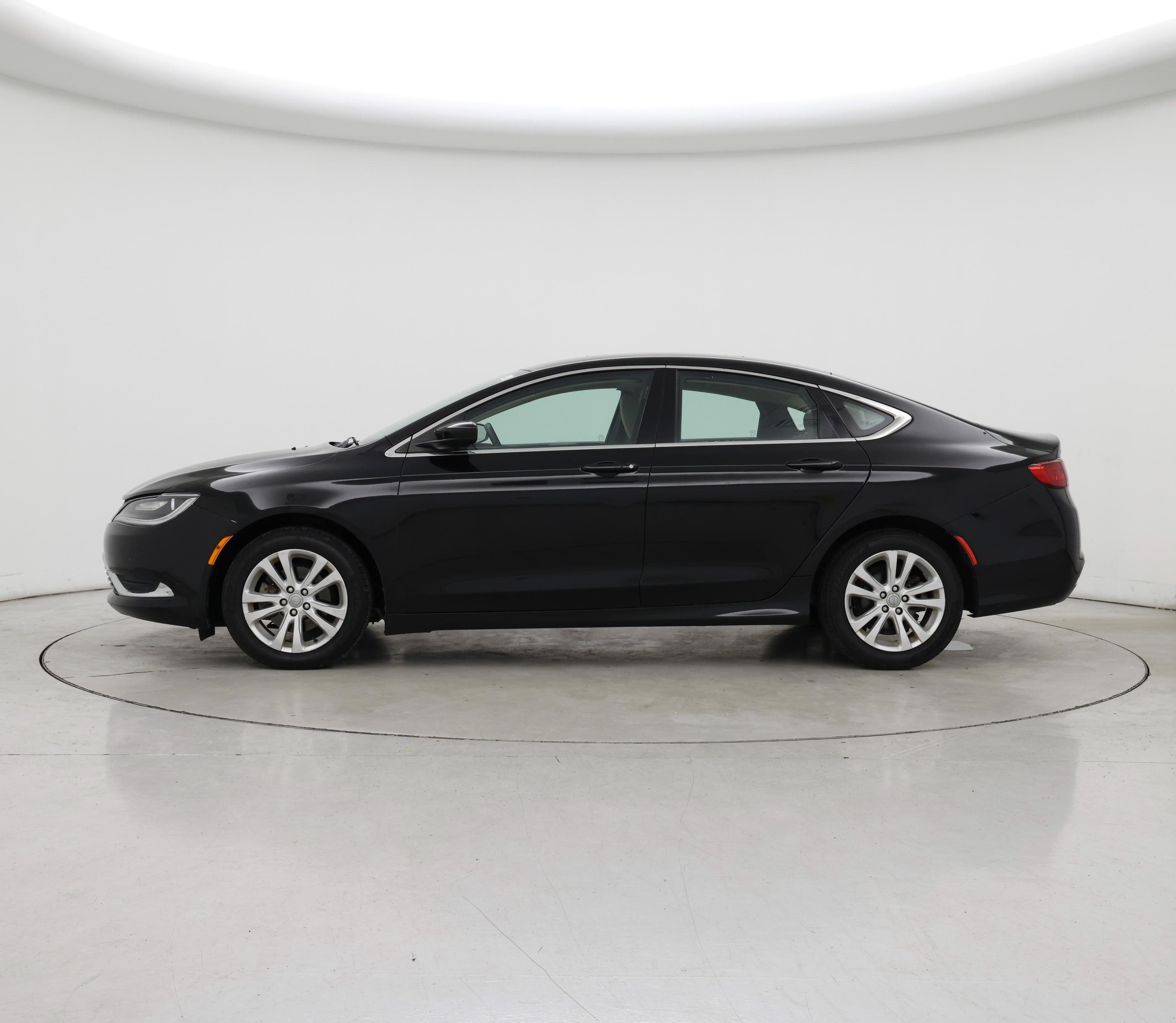 Thumbnail: 2016 Chrysler 200 - 3