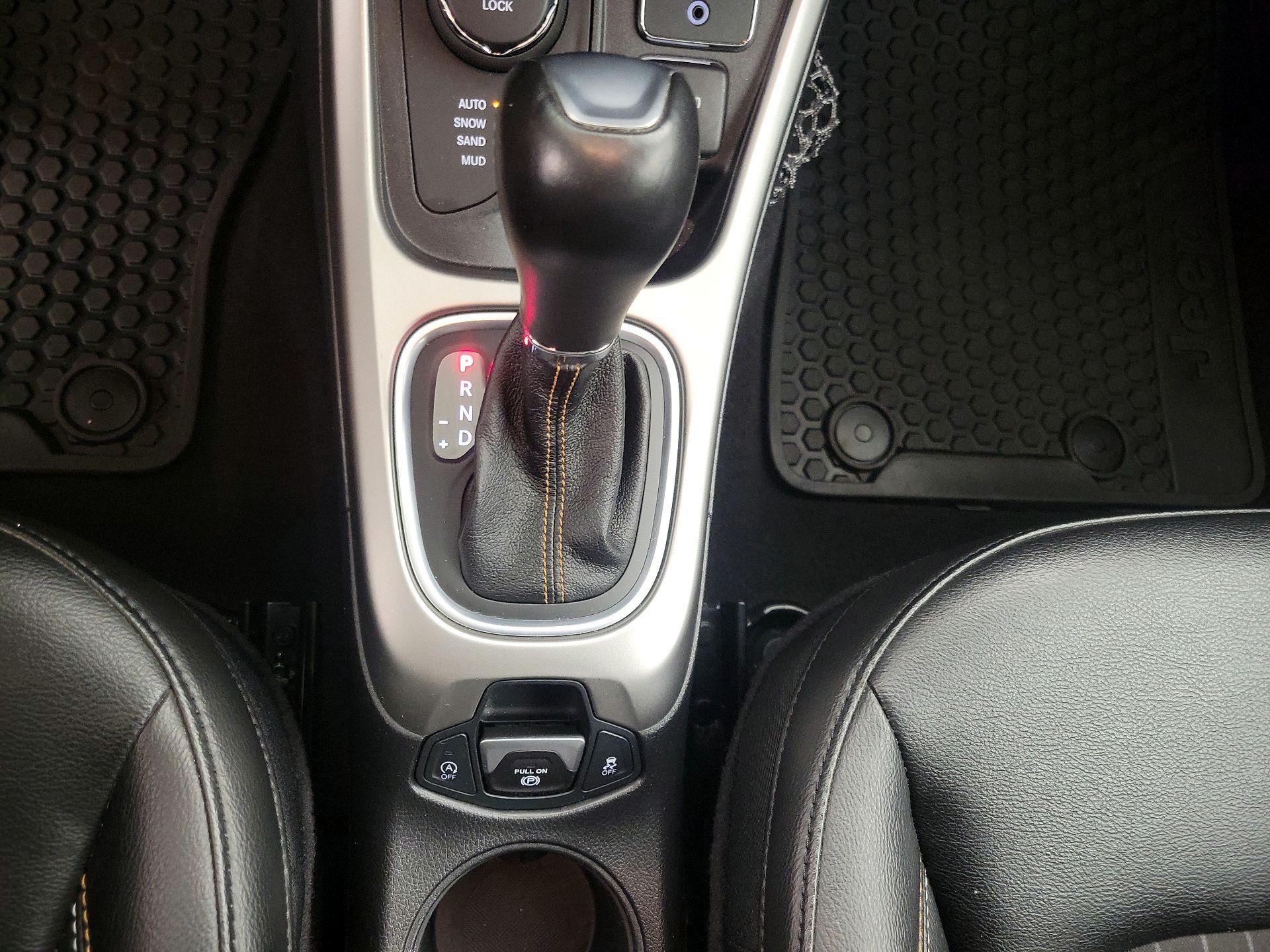Thumbnail: 2021 Jeep Compass - 17