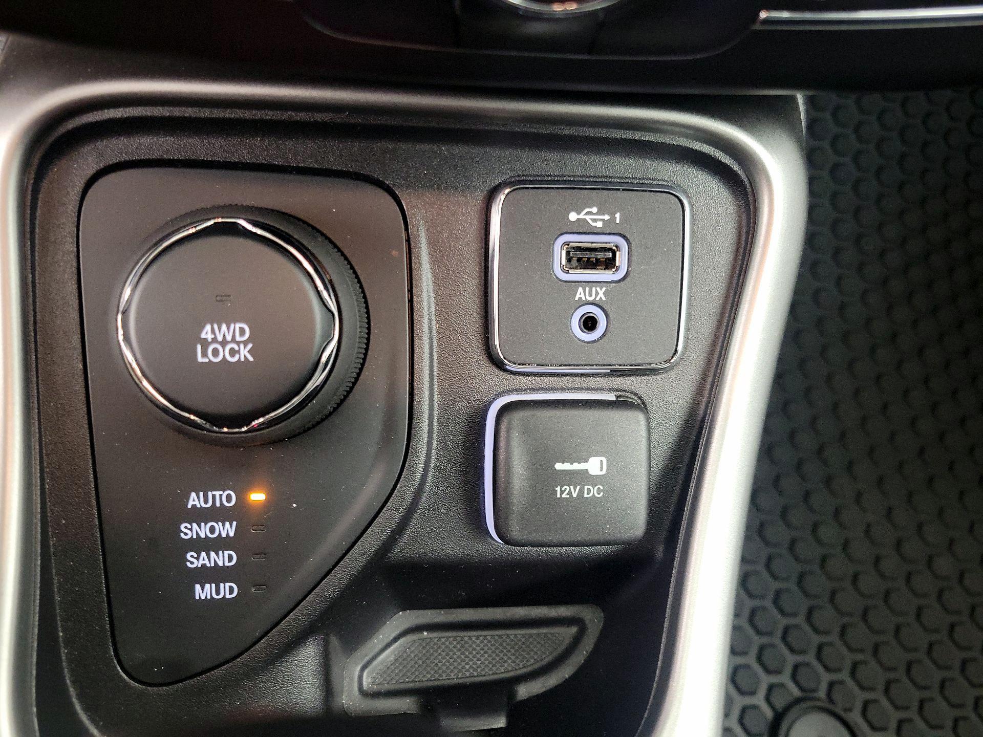 Thumbnail: 2021 Jeep Compass - 18
