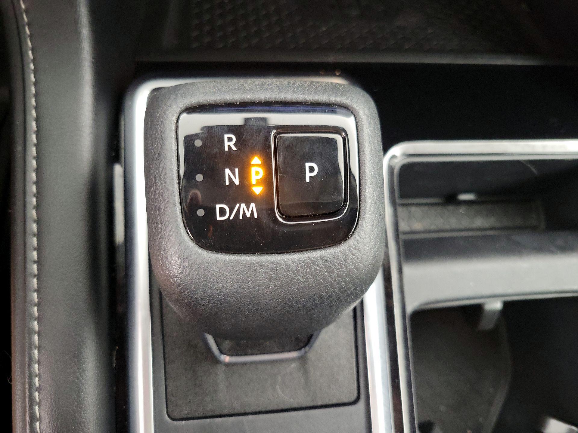 Thumbnail: 2023 Nissan Pathfinder - 18