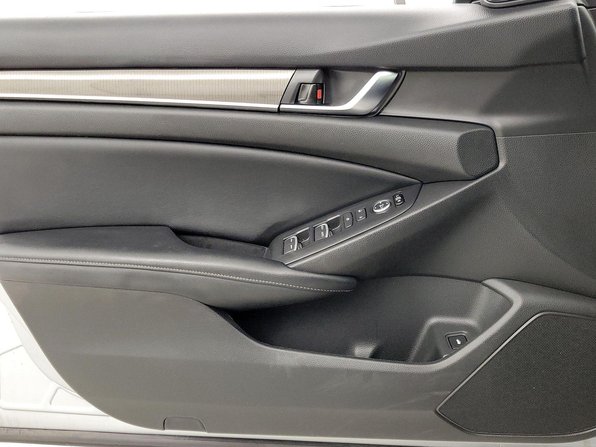 Thumbnail: 2018 Honda Accord - 12