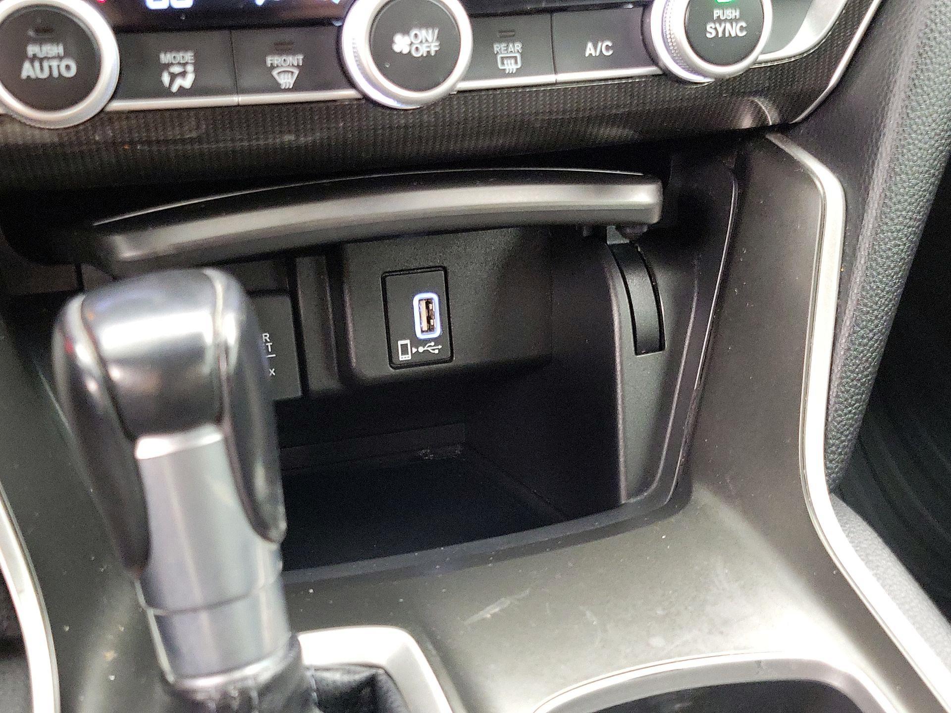 Thumbnail: 2018 Honda Accord - 18