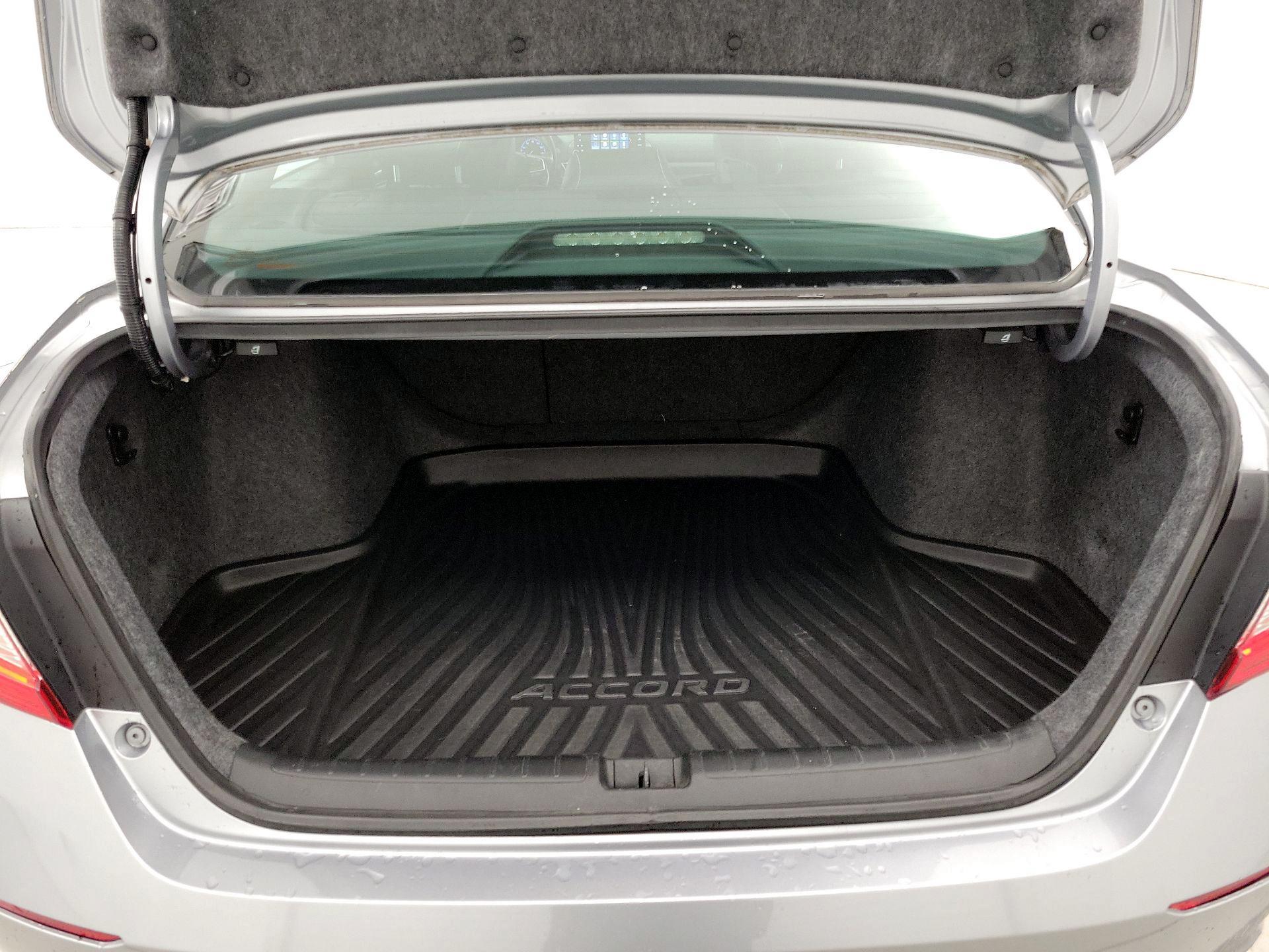 Thumbnail: 2018 Honda Accord - 20