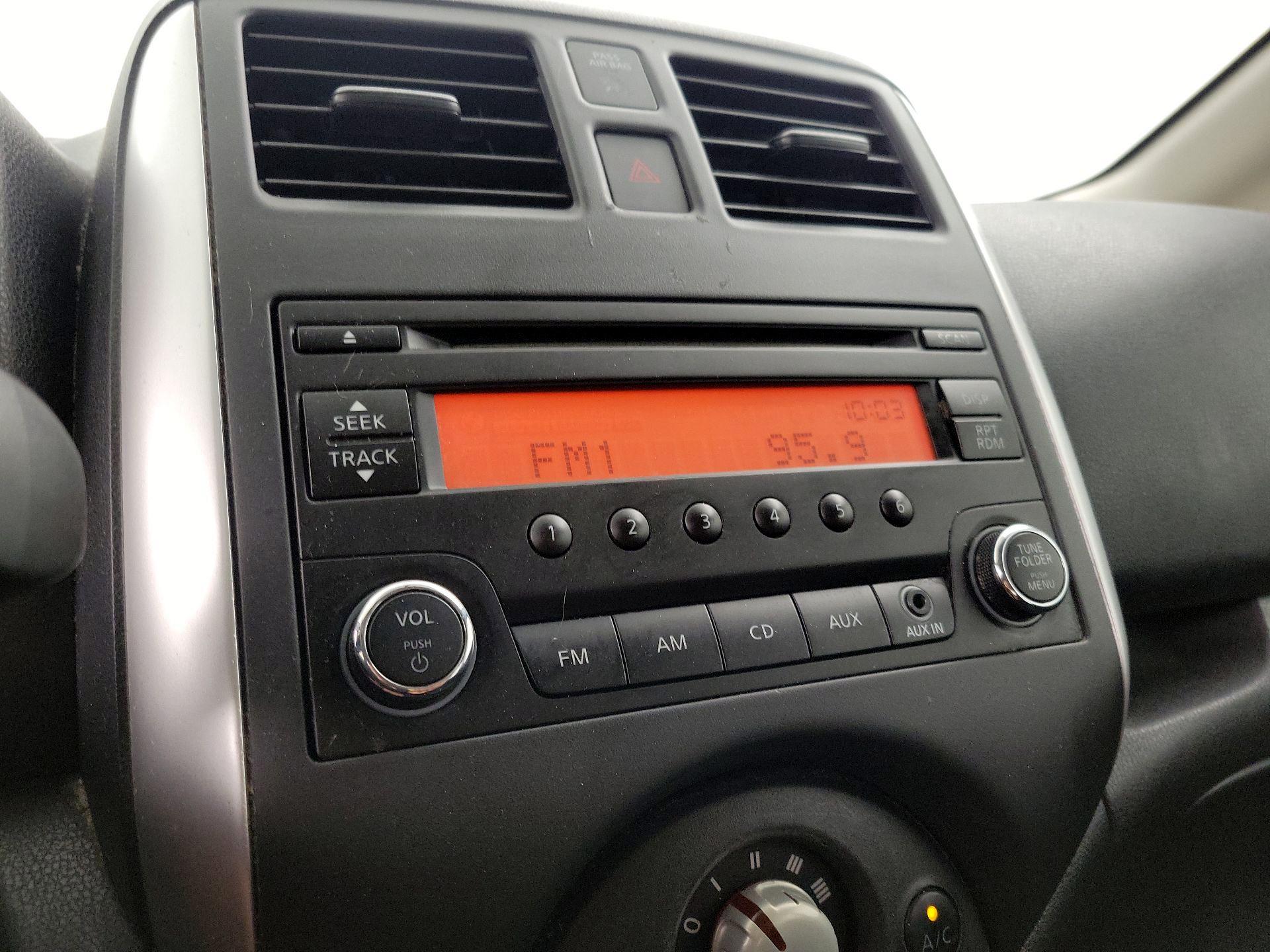Thumbnail: 2014 Nissan Versa Note - 14