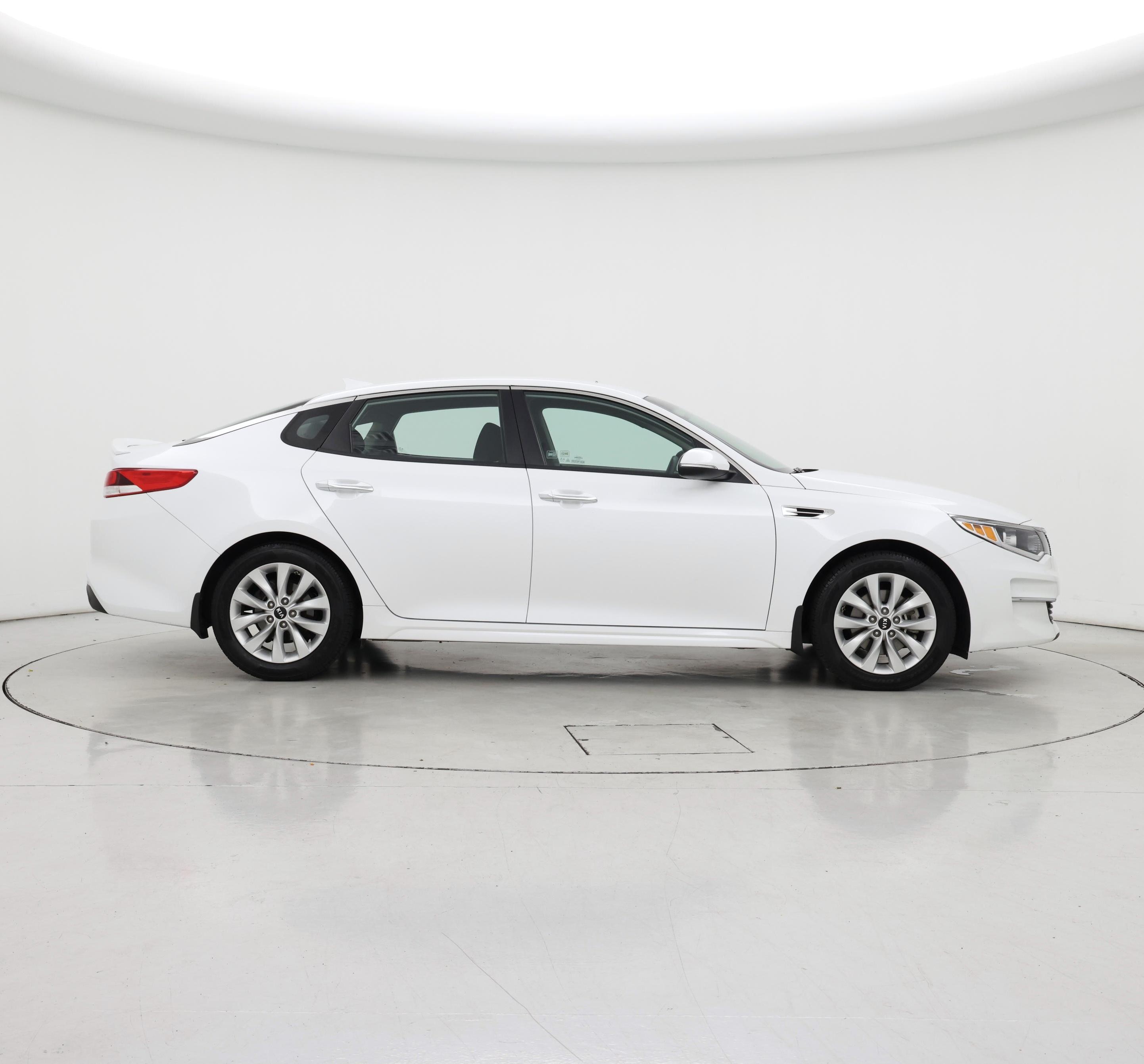 Thumbnail: 2018 Kia Optima - 7