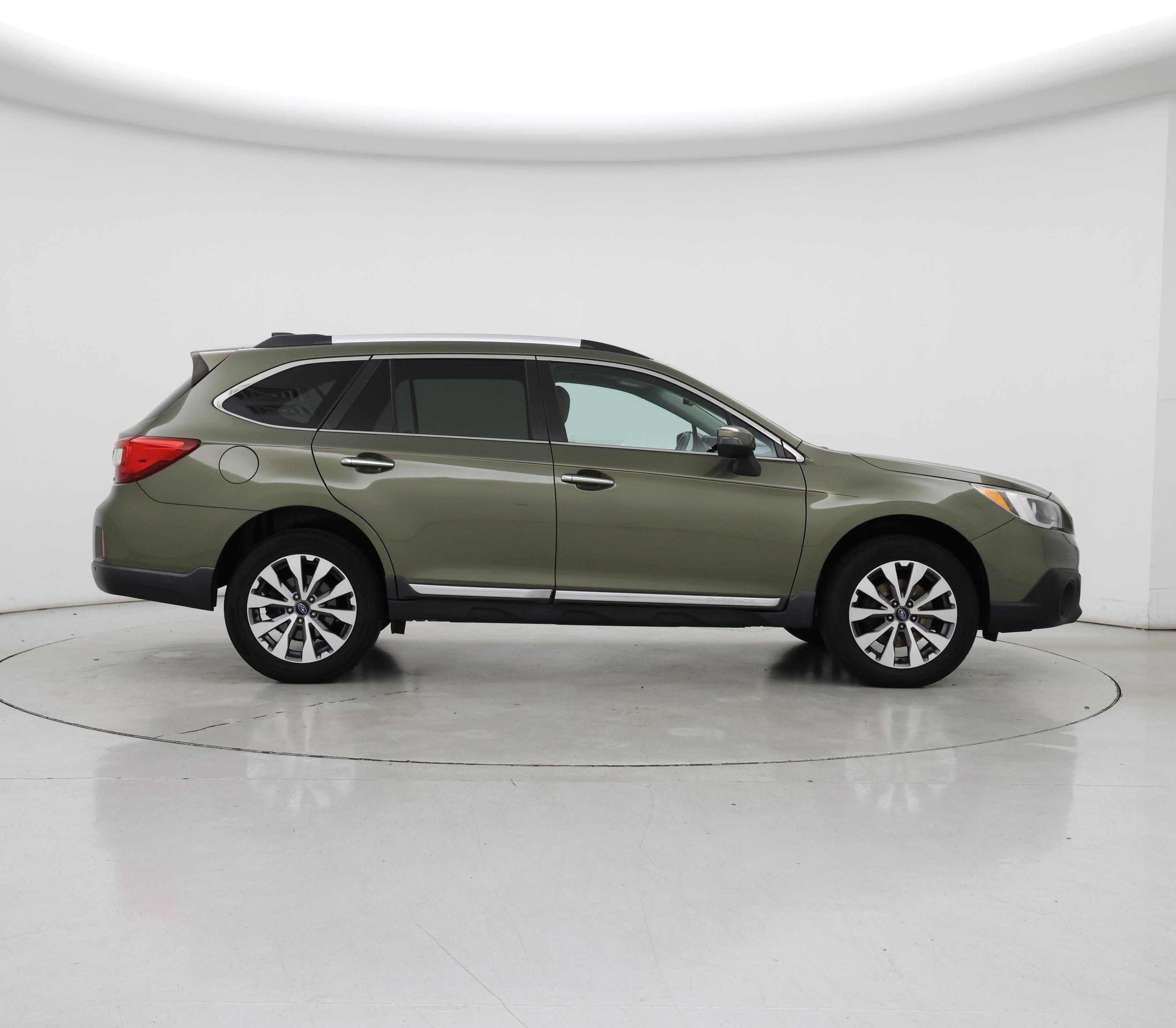 Thumbnail: 2017 Subaru Outback - 7