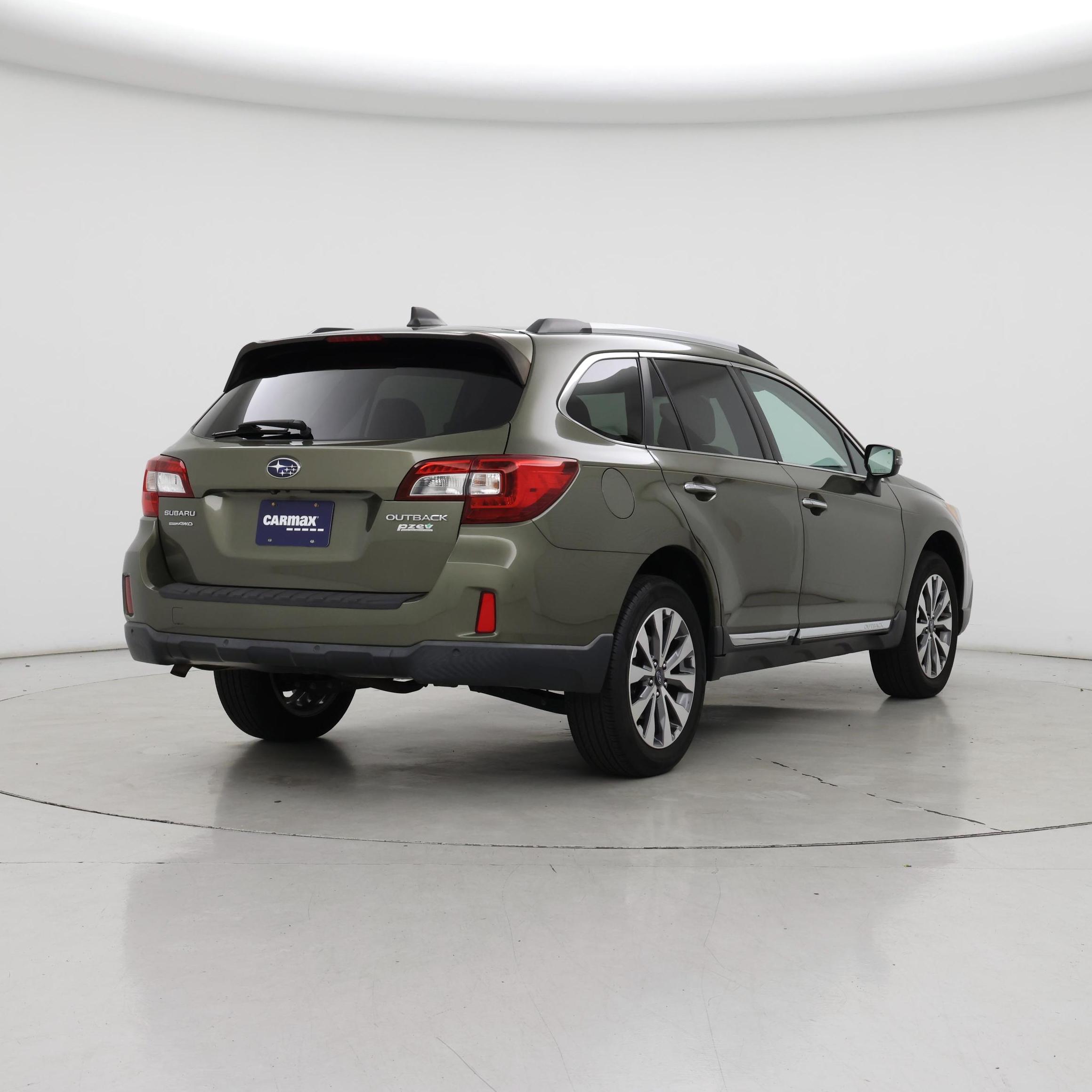 Thumbnail: 2017 Subaru Outback - 8