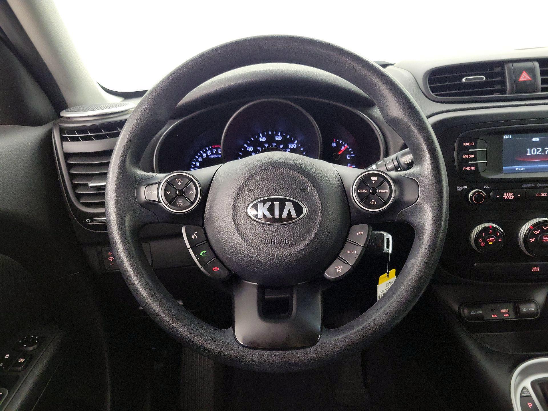 Thumbnail: 2016 Kia Soul - 10