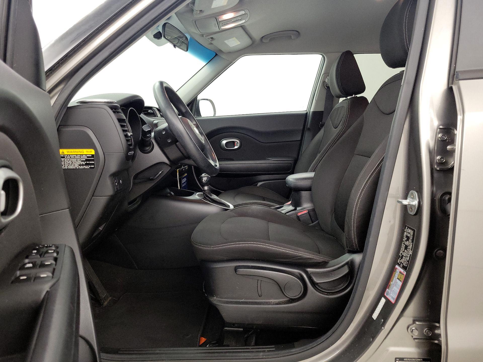 Thumbnail: 2016 Kia Soul - 11