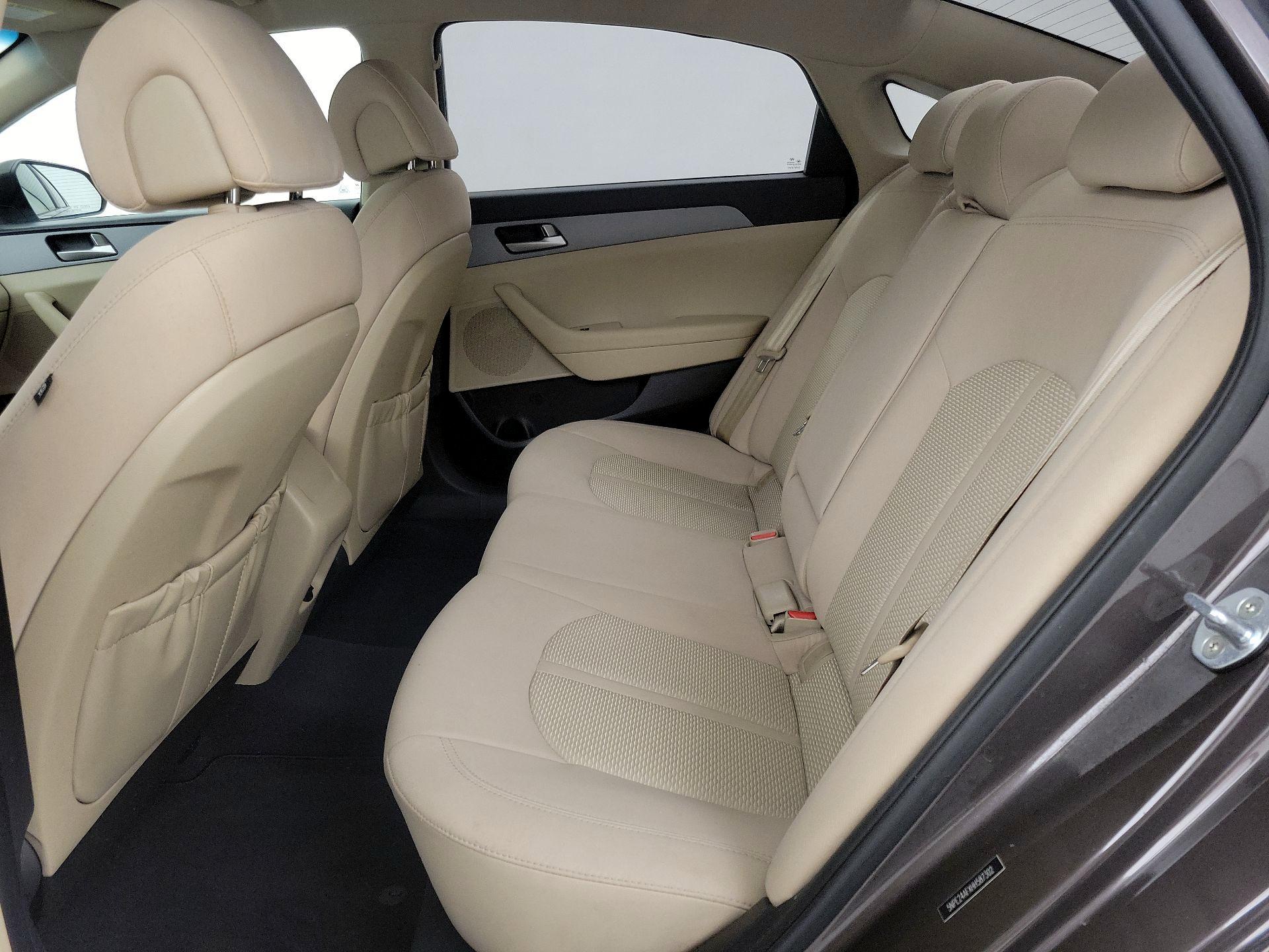 Thumbnail: 2017 Hyundai Sonata - 19
