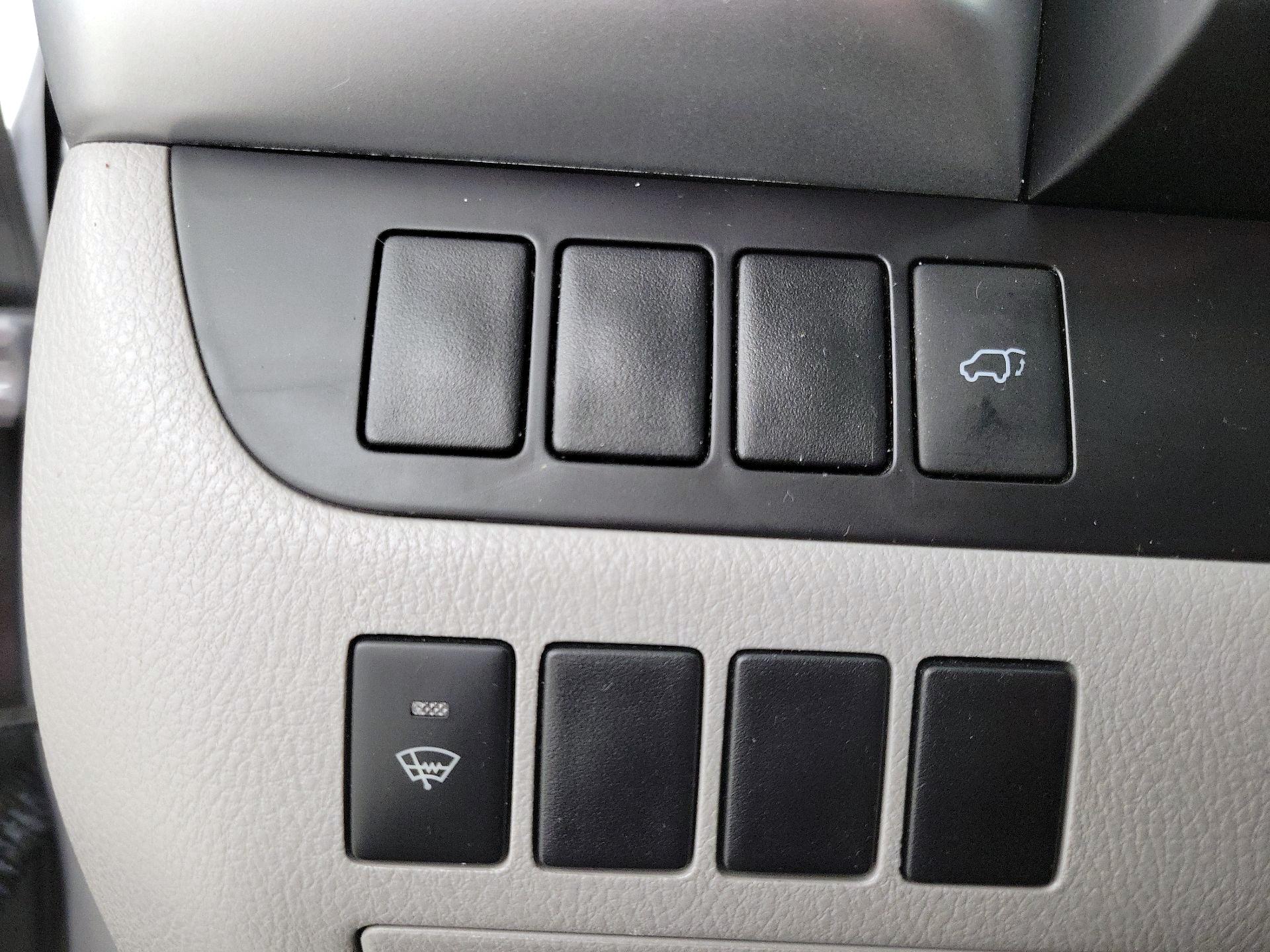 Thumbnail: 2016 Toyota Highlander - 13