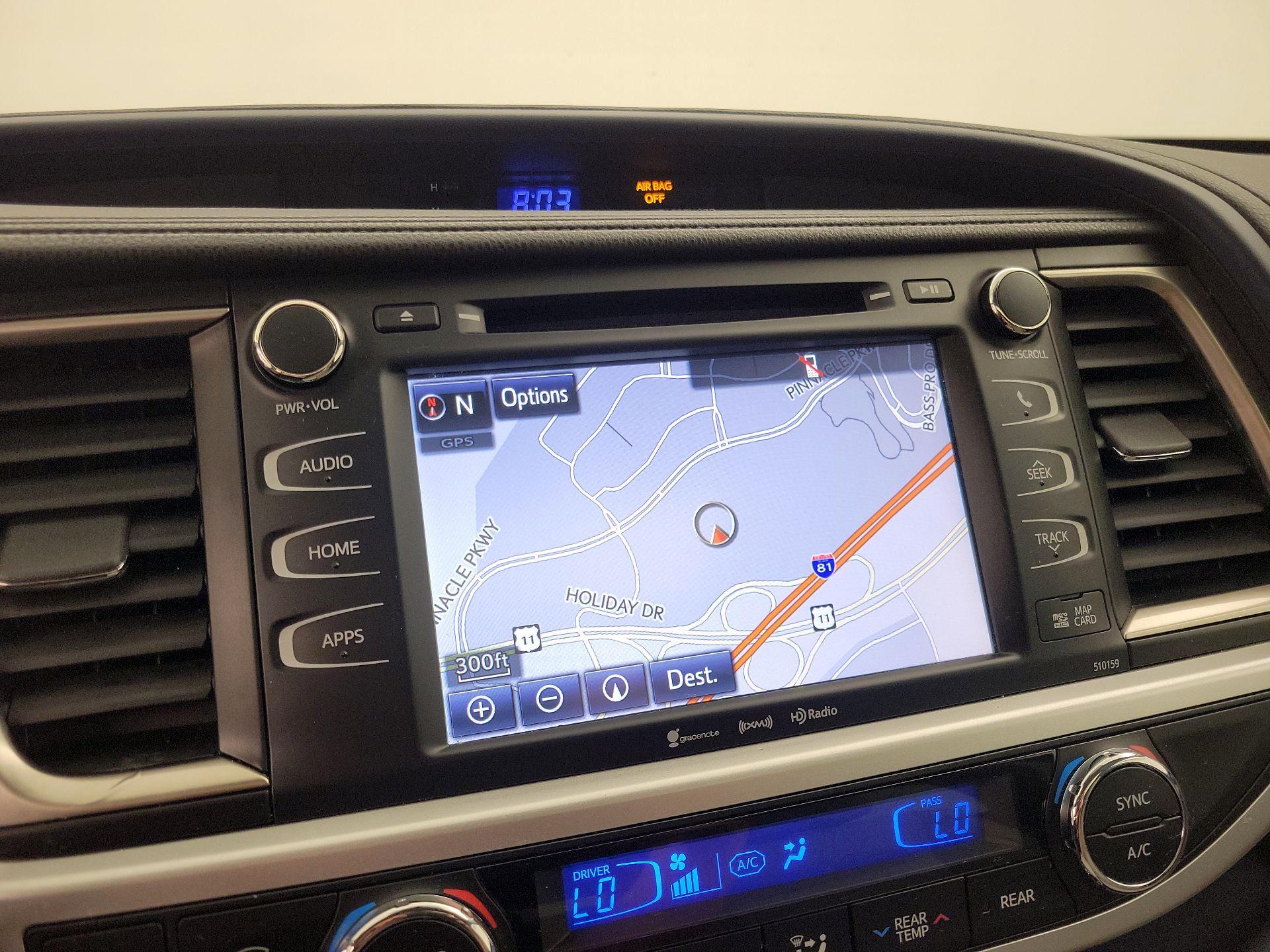 Thumbnail: 2016 Toyota Highlander - 14