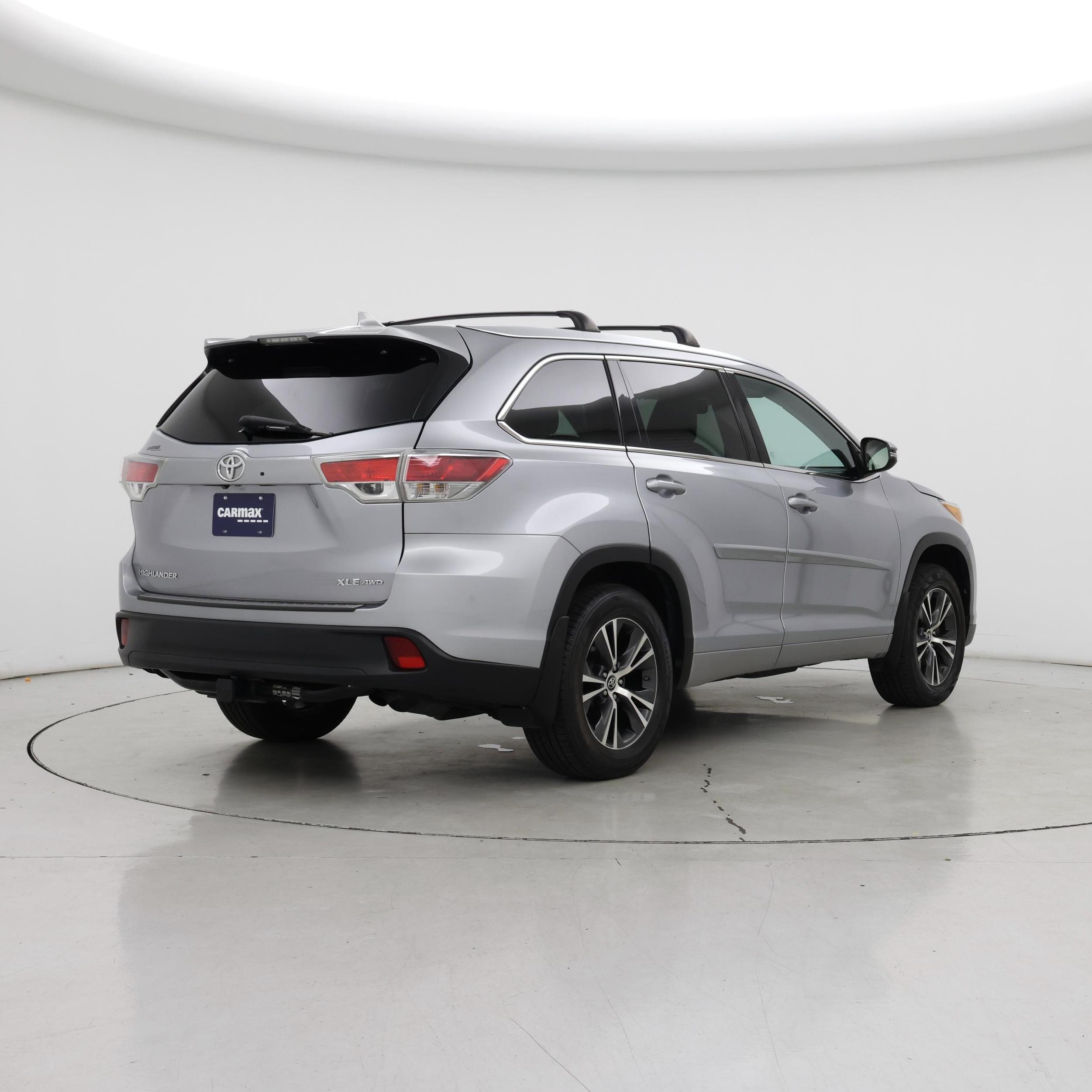 Thumbnail: 2016 Toyota Highlander - 8