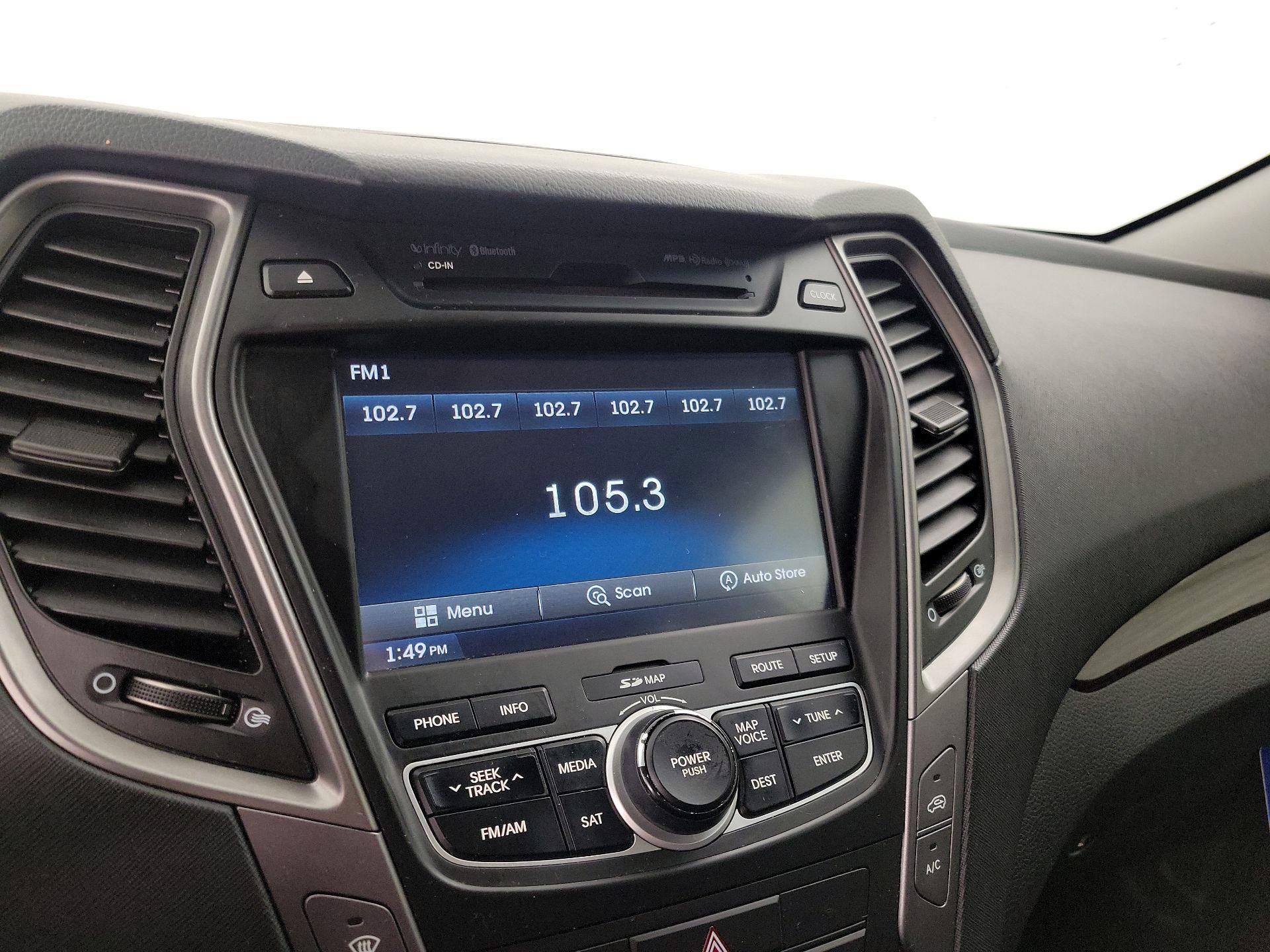 Thumbnail: 2014 Hyundai Santa Fe - 16