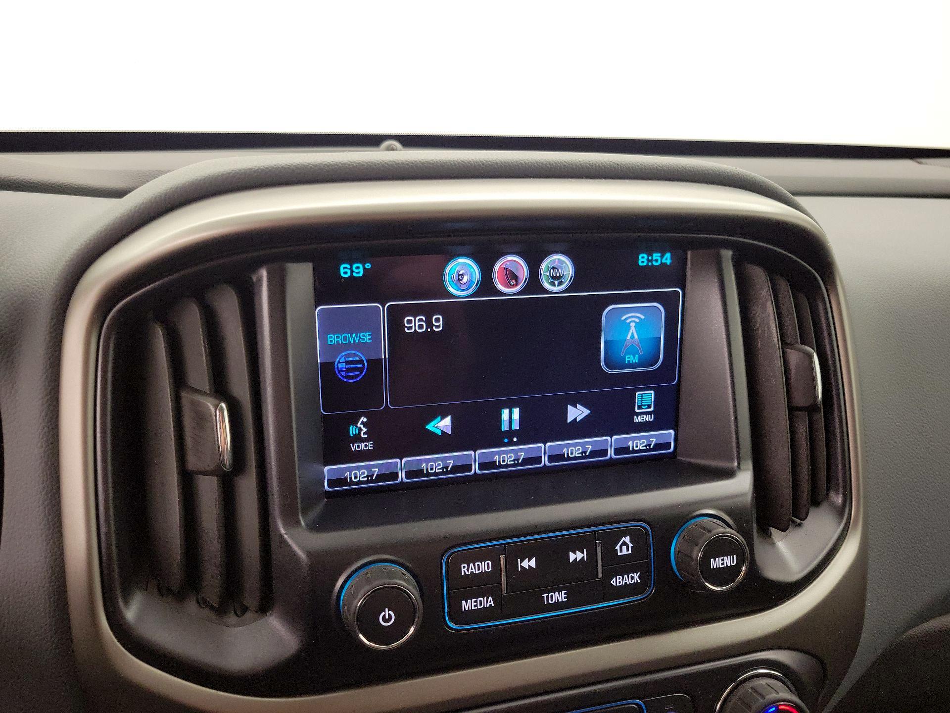 Thumbnail: 2015 Chevrolet Colorado - 15