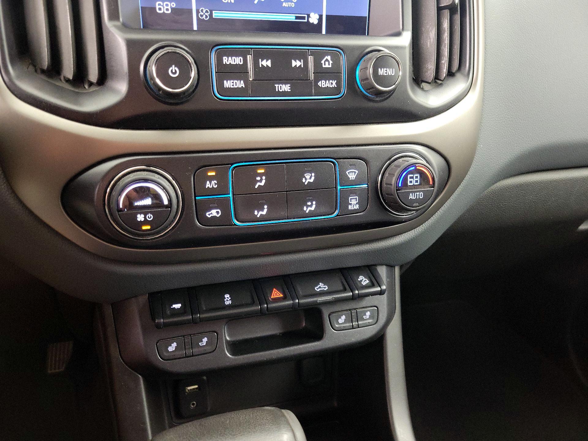 Thumbnail: 2015 Chevrolet Colorado - 16