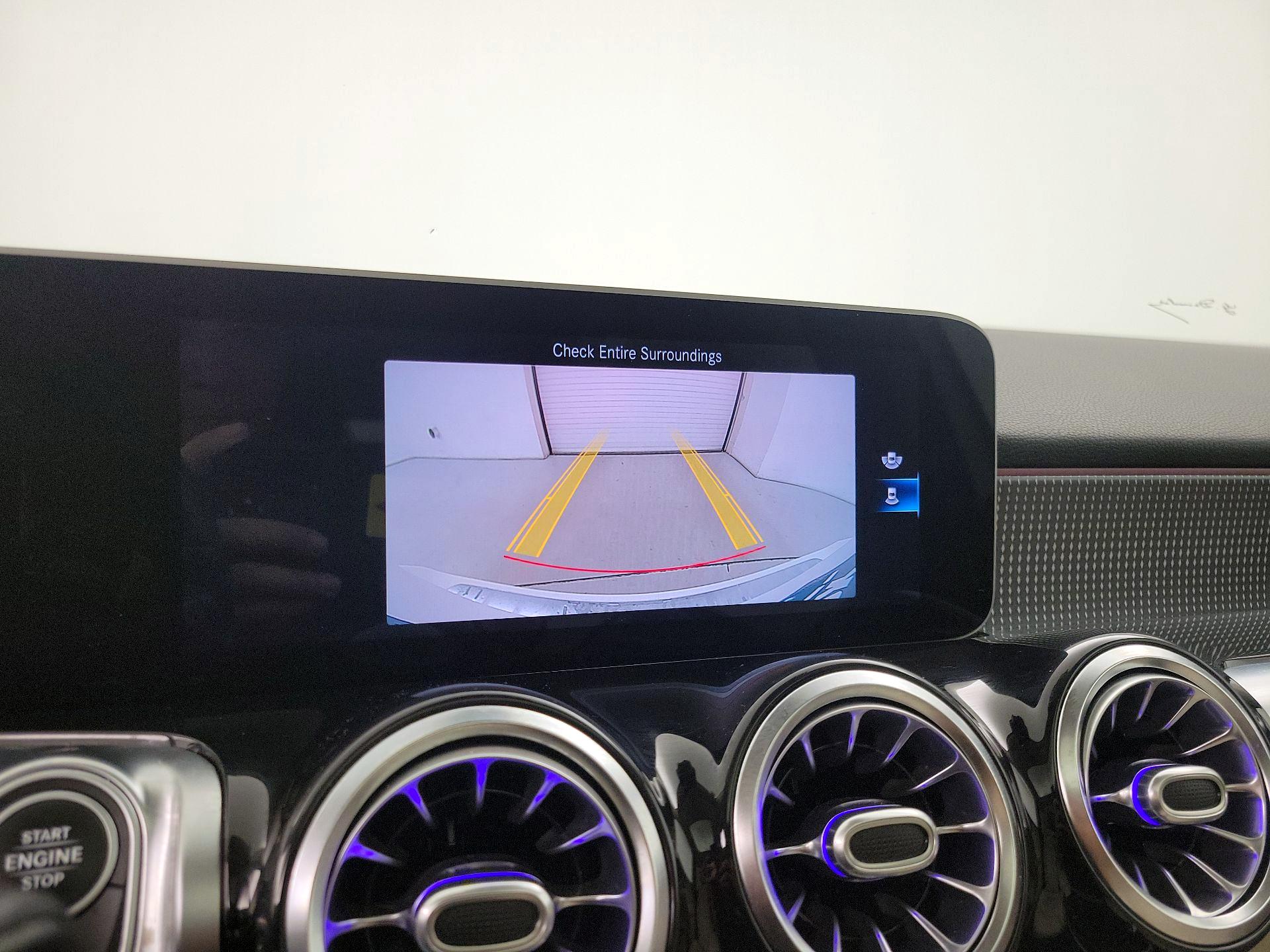 Thumbnail: 2021 Mercedes-Benz GLB - 15