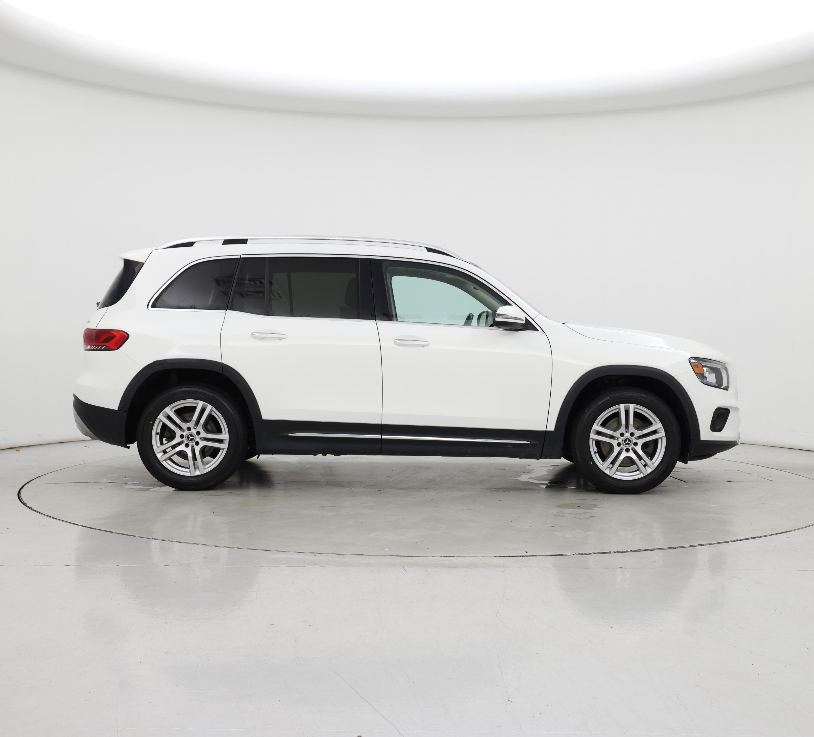 Thumbnail: 2021 Mercedes-Benz GLB - 7