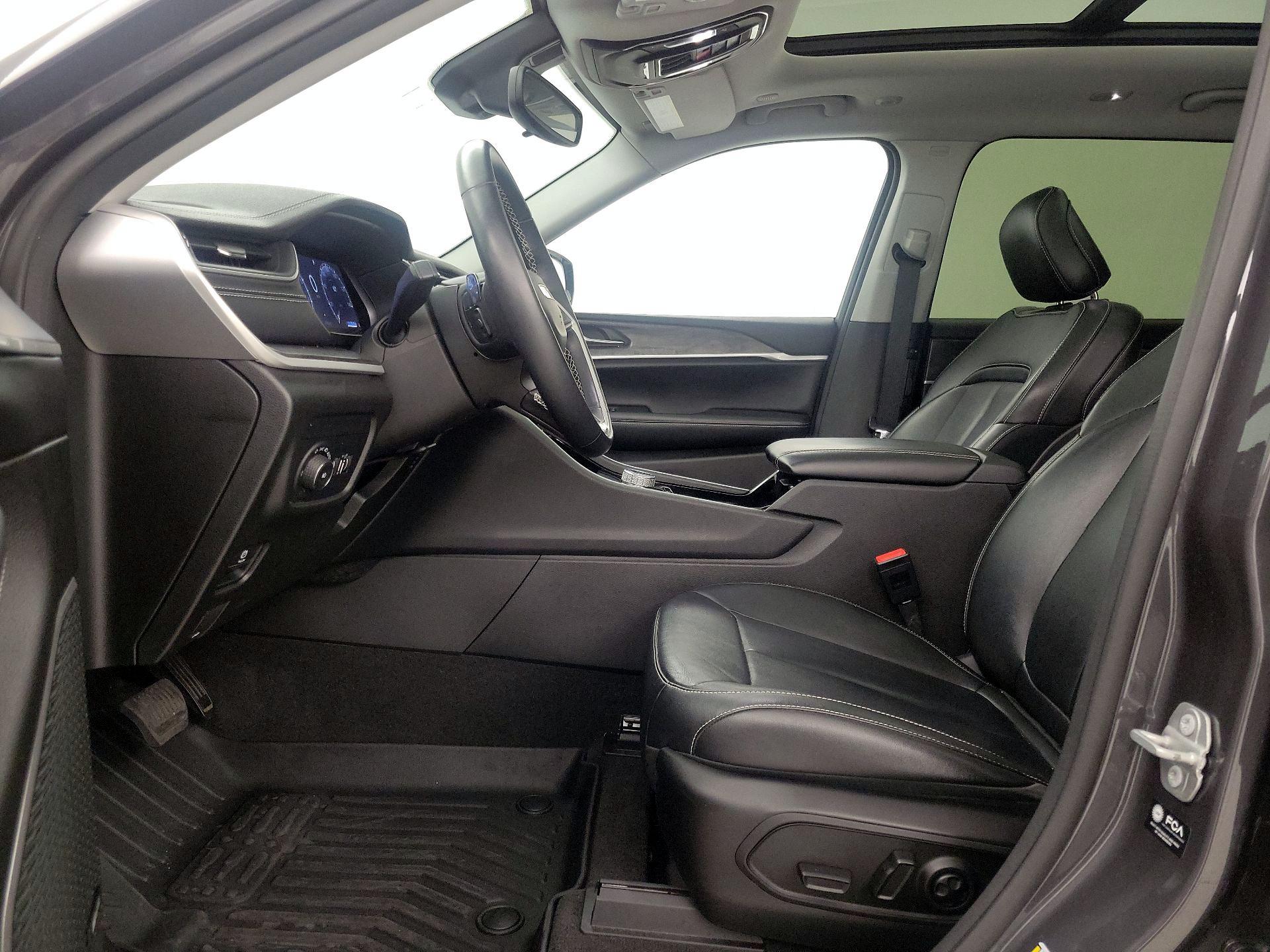 Thumbnail: 2021 Jeep Grand Cherokee L - 11