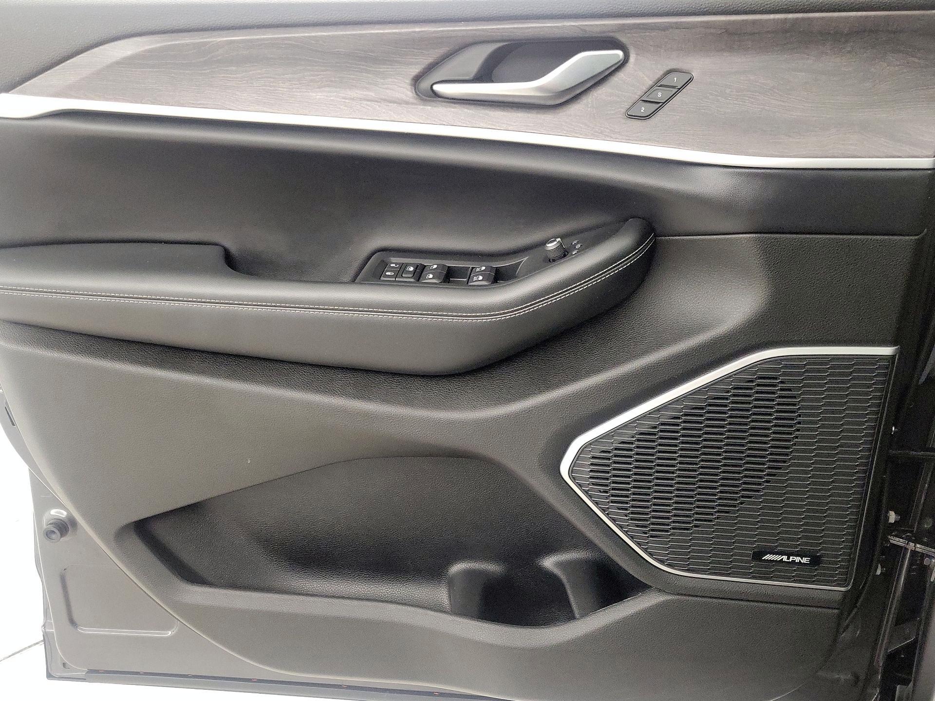 Thumbnail: 2021 Jeep Grand Cherokee L - 12