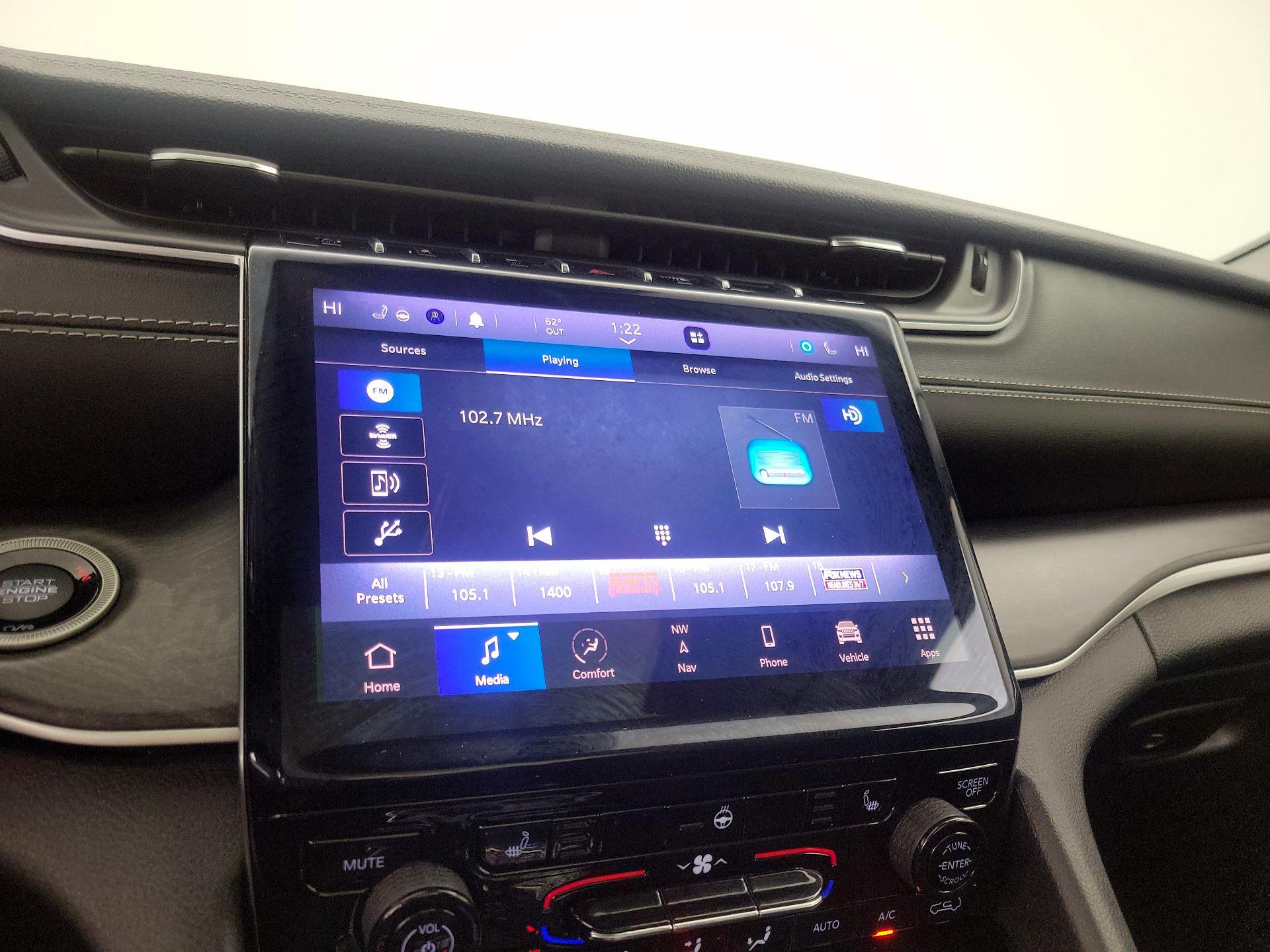 Thumbnail: 2021 Jeep Grand Cherokee L - 16