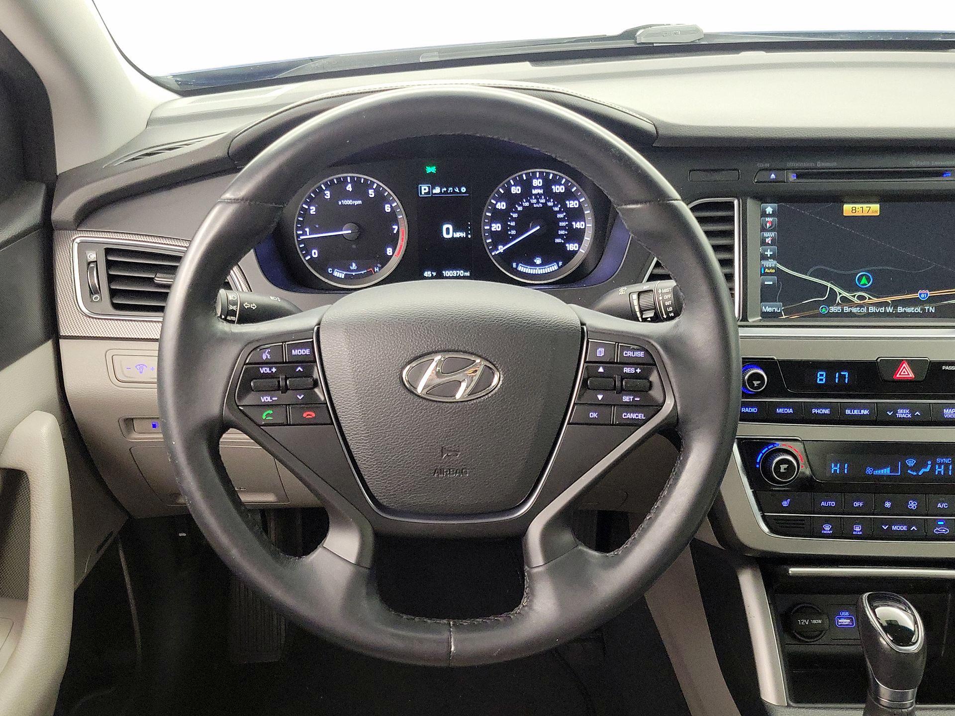 Thumbnail: 2015 Hyundai Sonata - 10