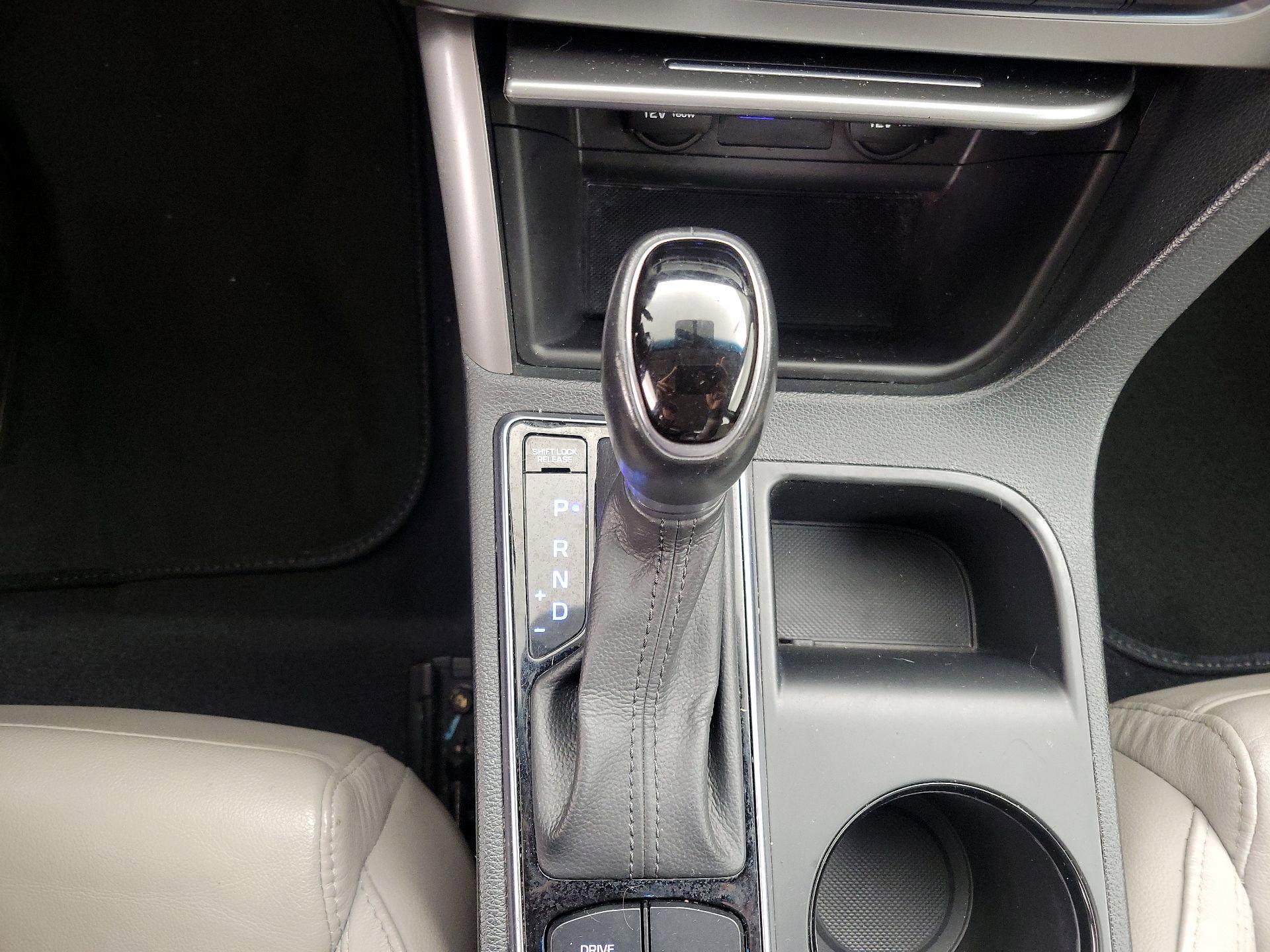 Thumbnail: 2015 Hyundai Sonata - 18