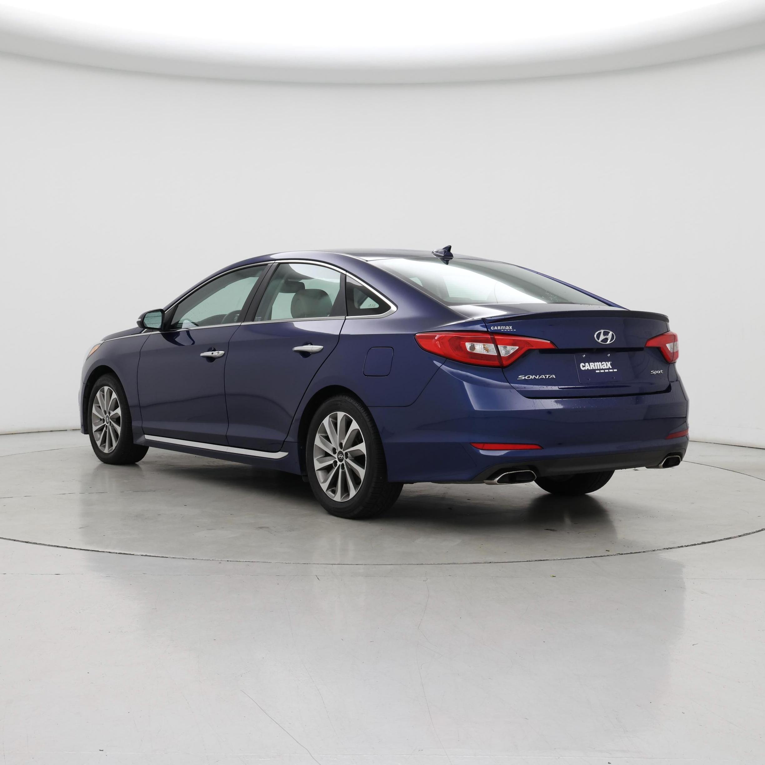 Thumbnail: 2015 Hyundai Sonata - 2