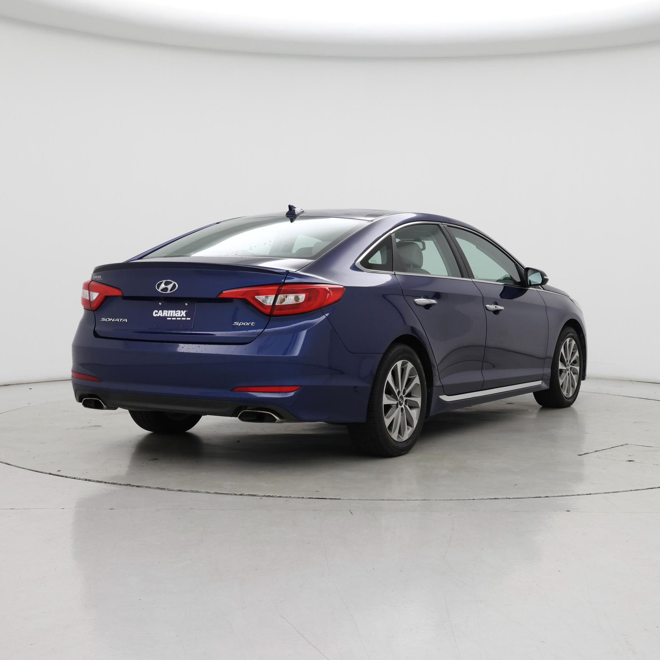 Thumbnail: 2015 Hyundai Sonata - 8