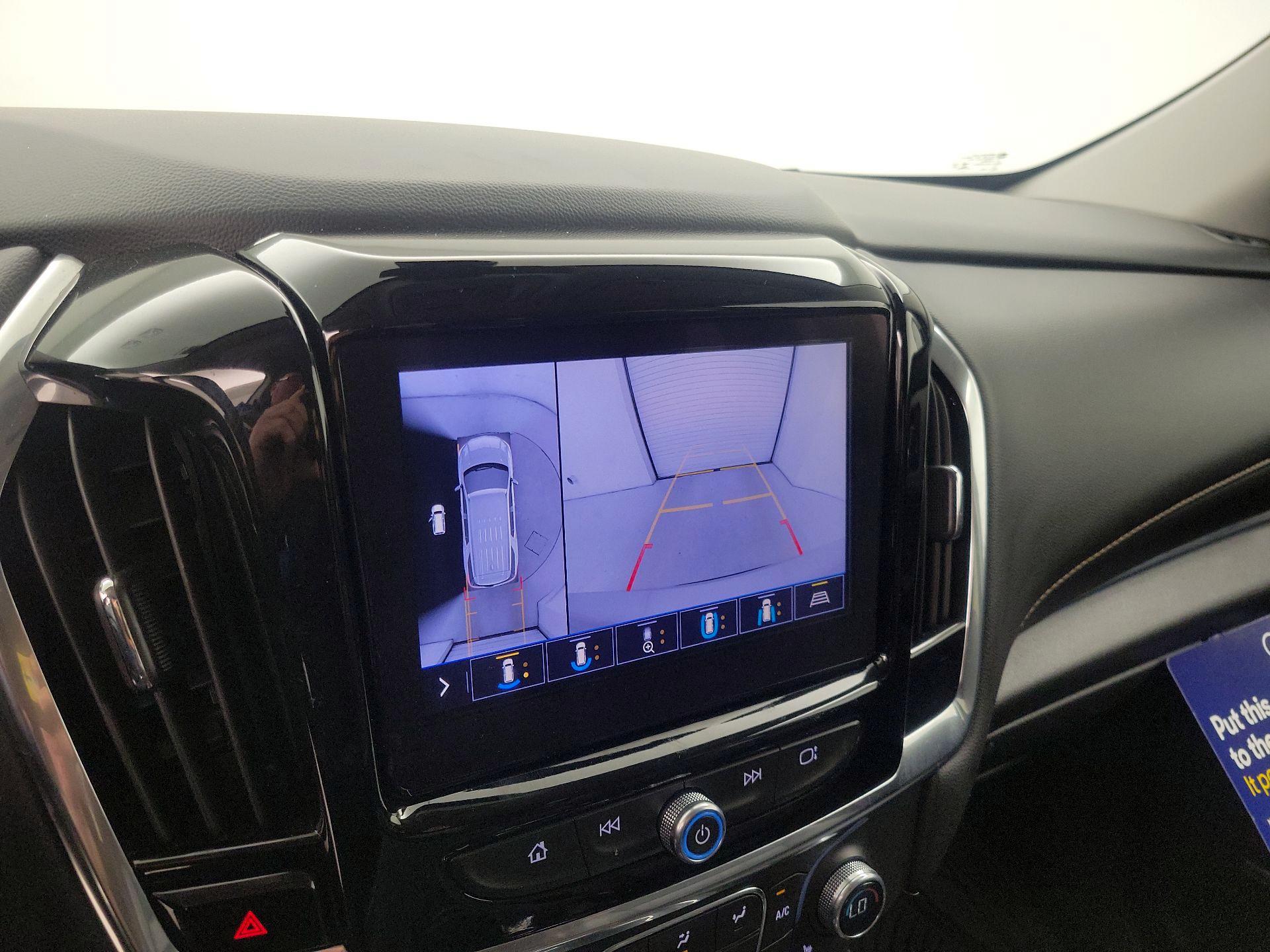 Thumbnail: 2021 Chevrolet Traverse - 15