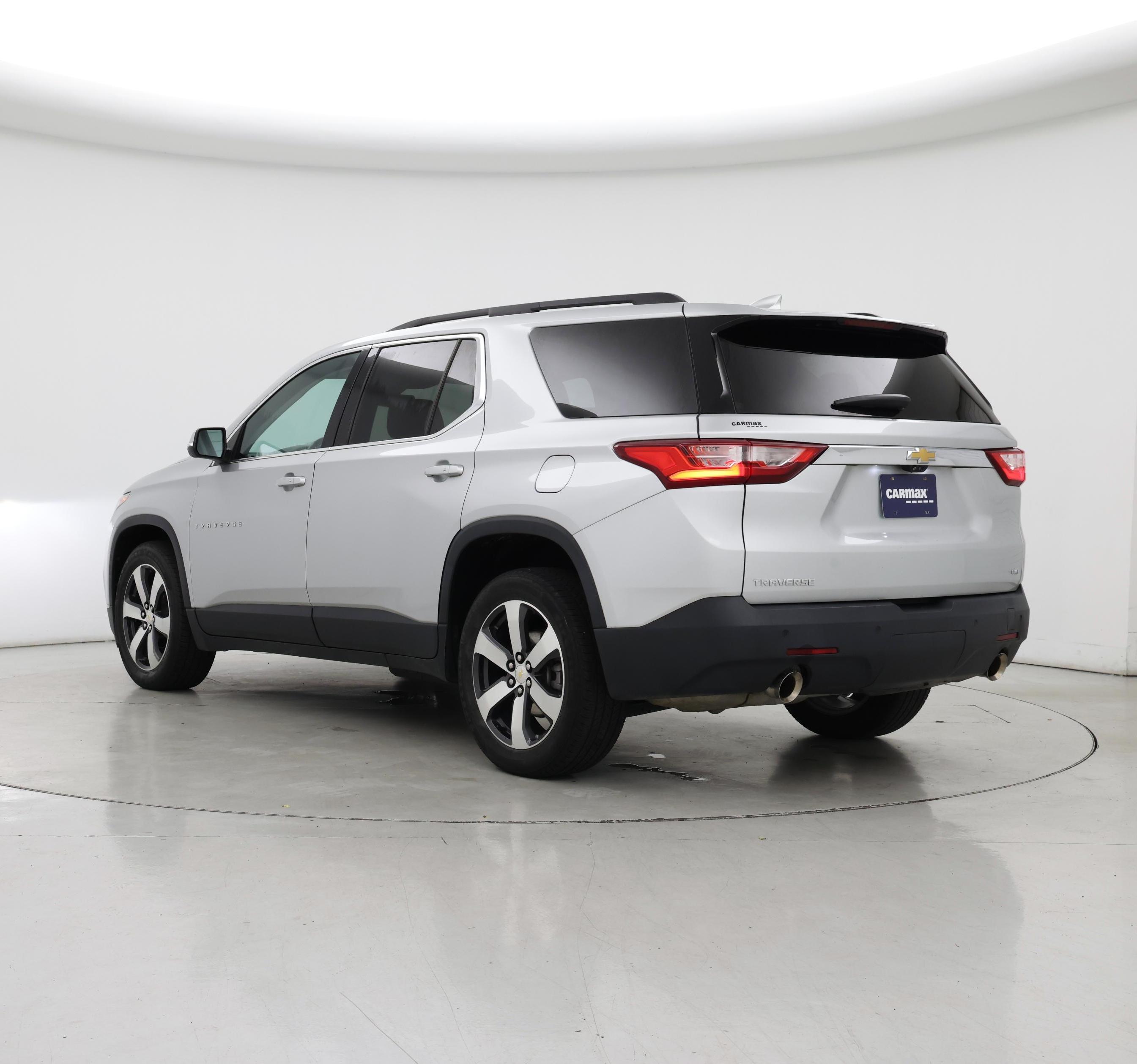 Thumbnail: 2021 Chevrolet Traverse - 2