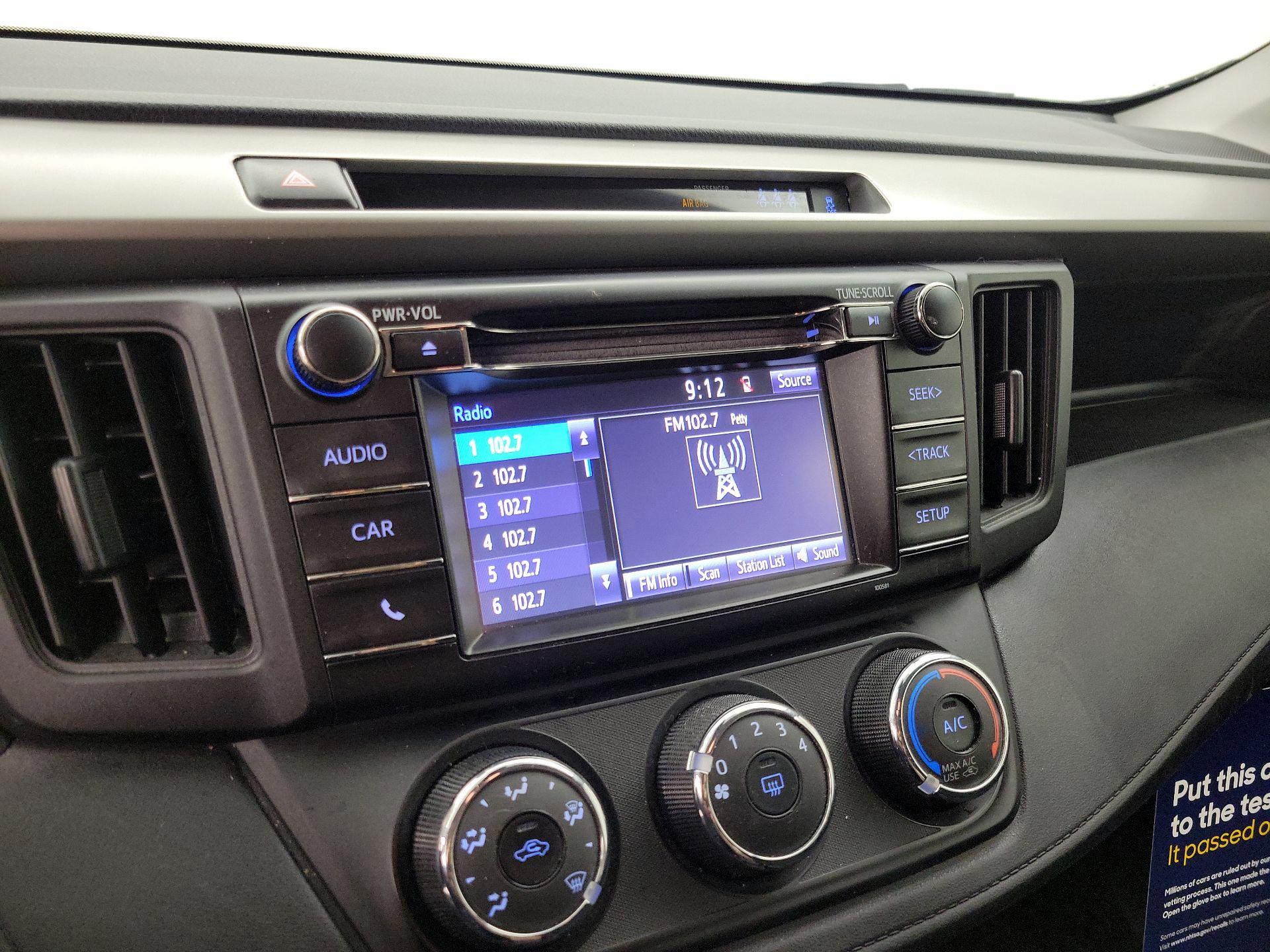 Thumbnail: 2017 Toyota RAV4 - 15