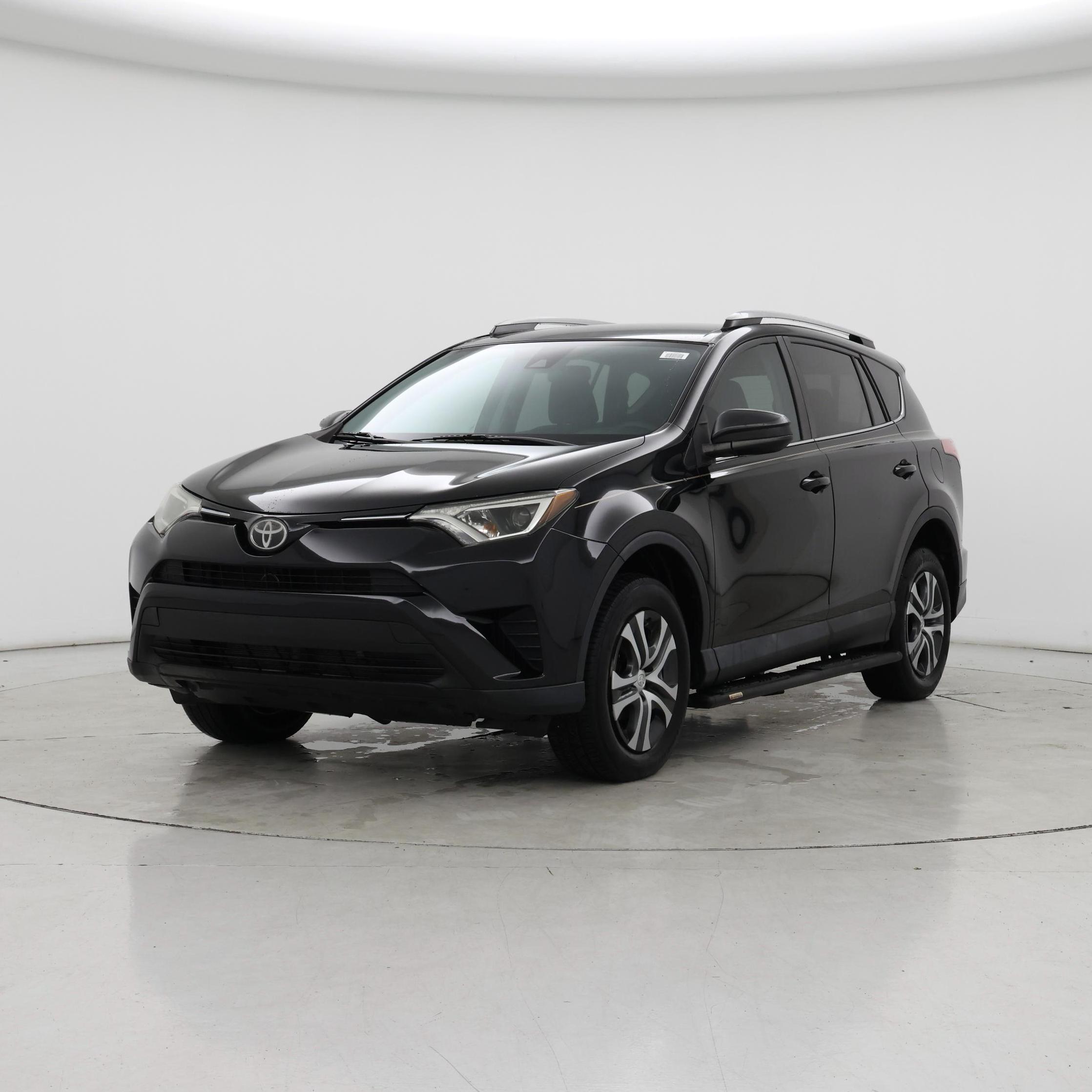 Thumbnail: 2017 Toyota RAV4 - 4