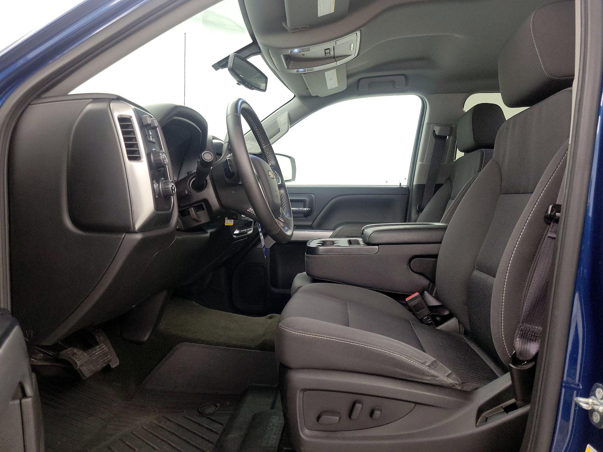 Thumbnail: 2017 Chevrolet Silverado 1500 - 11