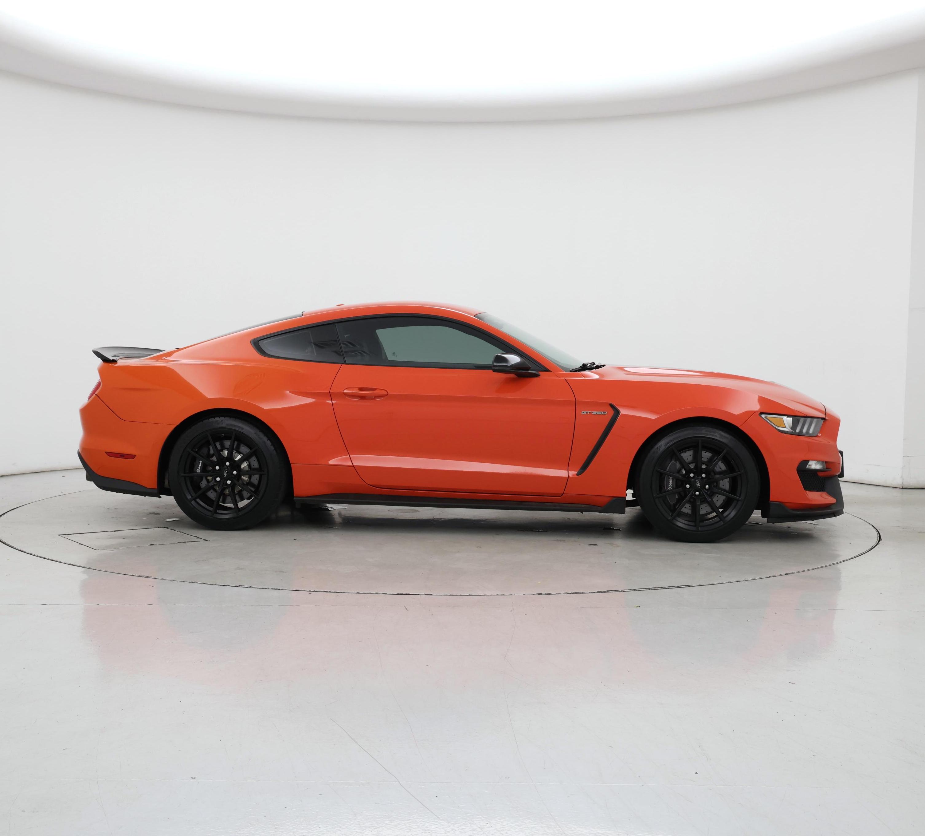 Thumbnail: 2016 Ford Mustang - 7