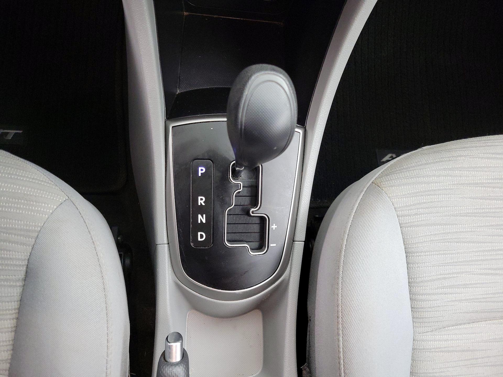 Thumbnail: 2017 Hyundai Accent - 16