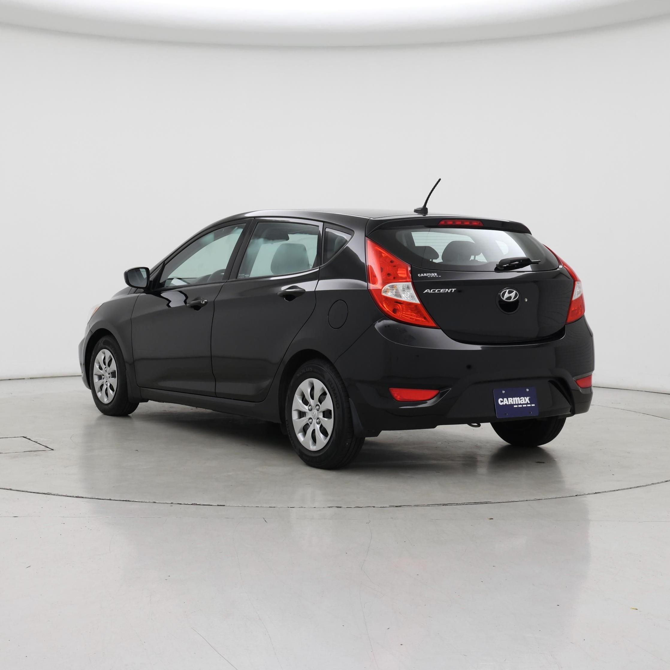 Thumbnail: 2017 Hyundai Accent - 2