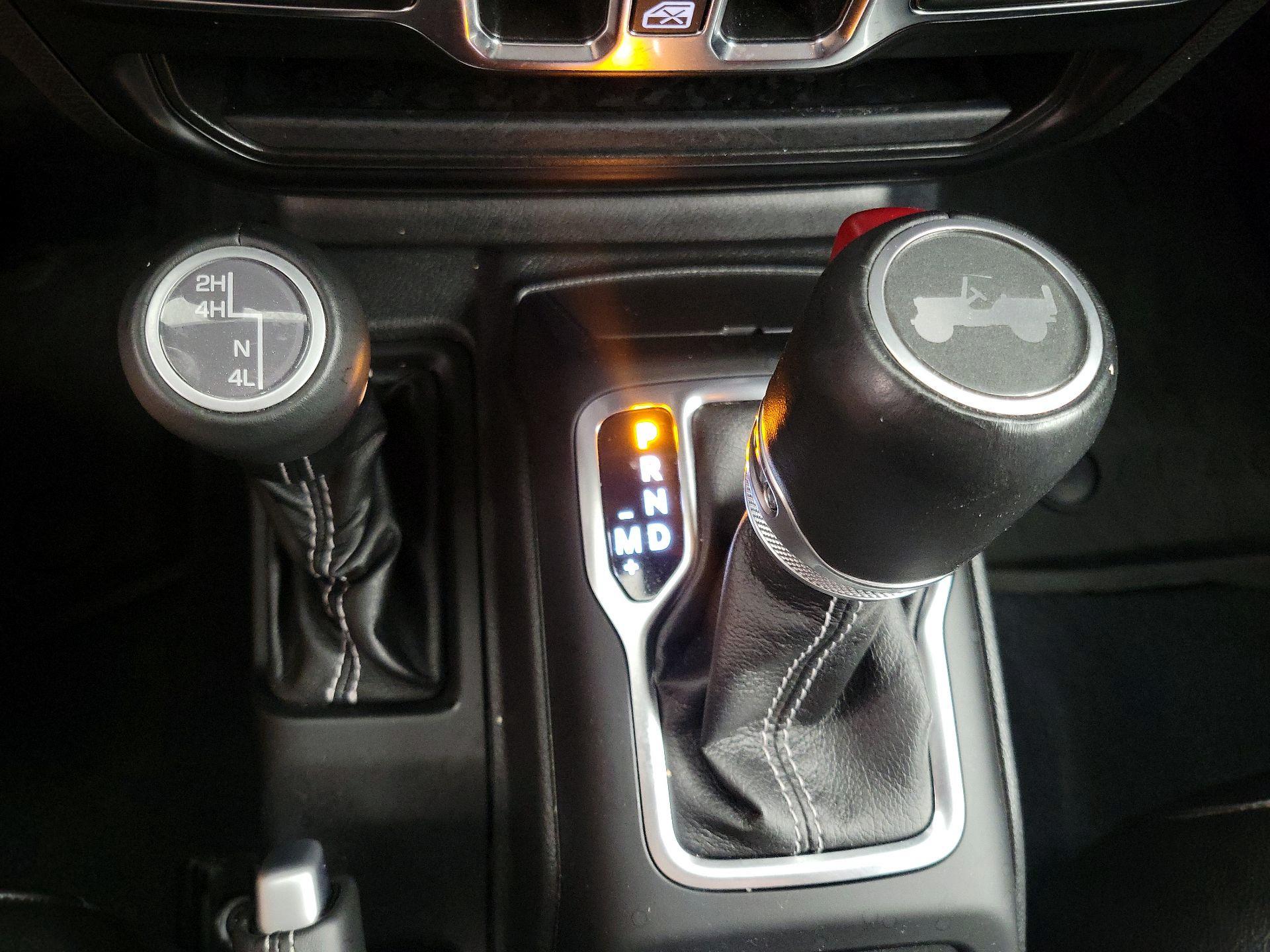 Thumbnail: 2022 Jeep Wrangler - 18