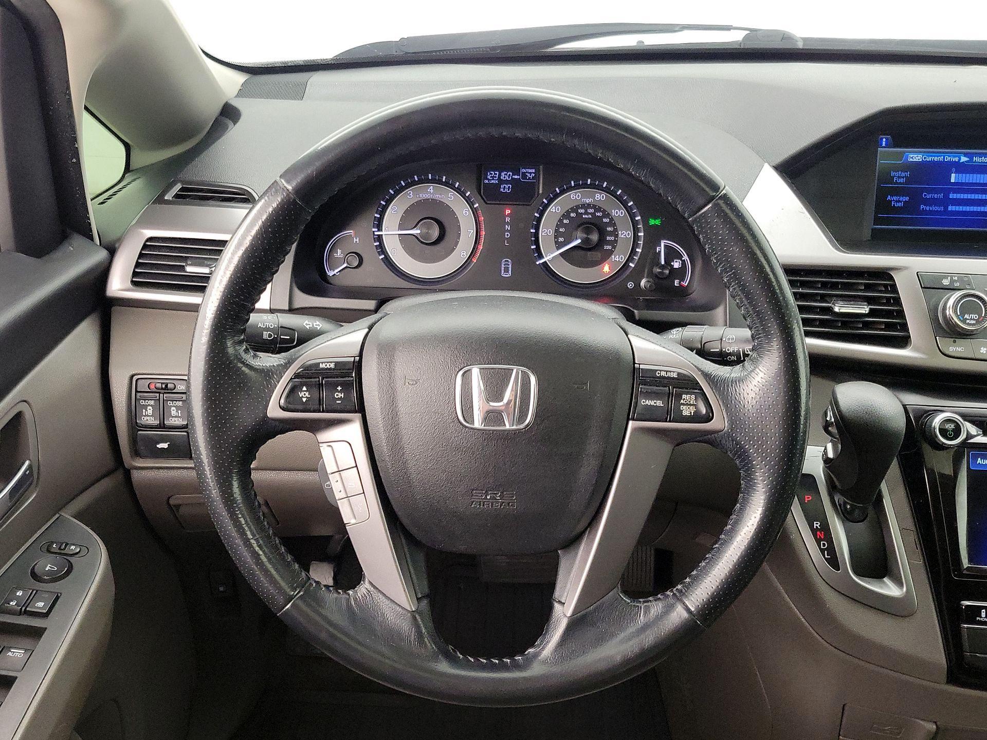 Thumbnail: 2016 Honda Odyssey - 10