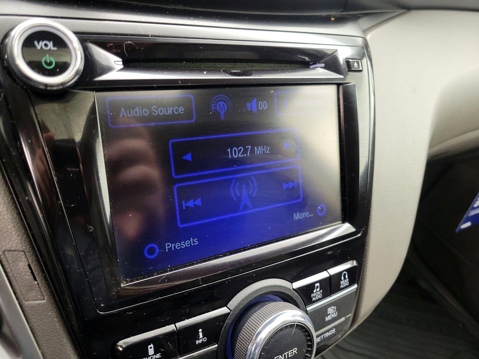 Thumbnail: 2016 Honda Odyssey - 15