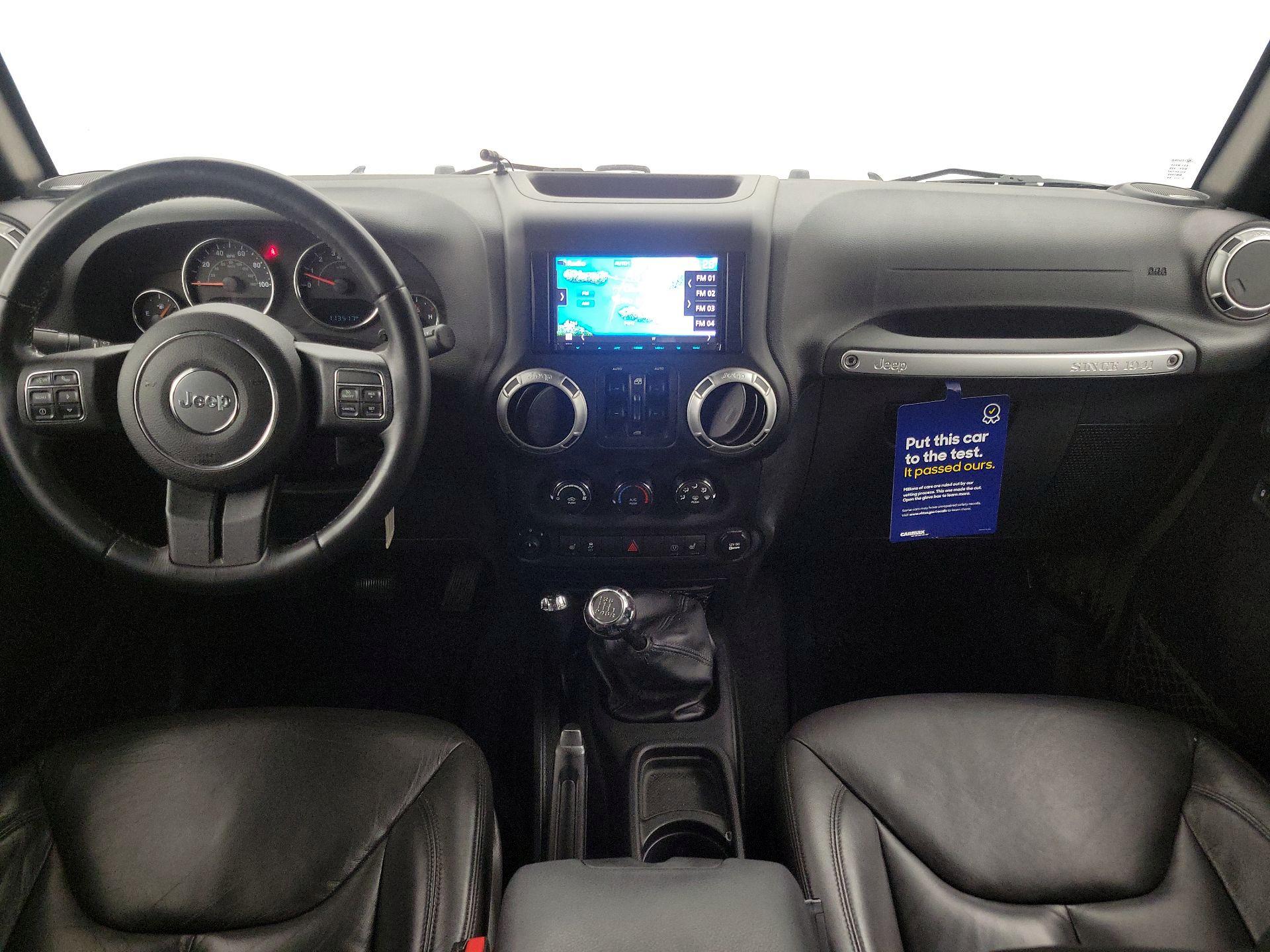 Thumbnail: 2015 Jeep Wrangler - 9