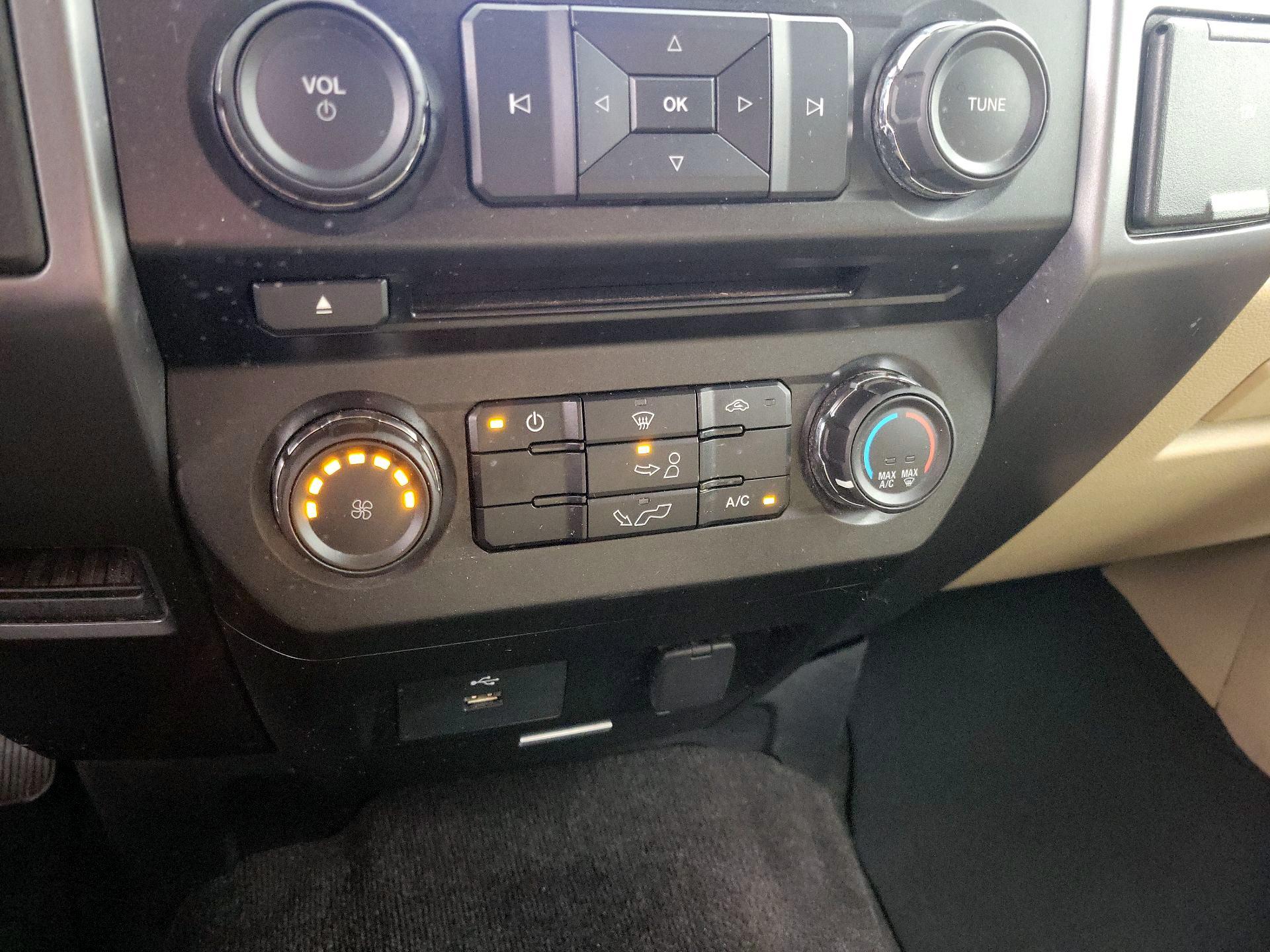 Thumbnail: 2018 Ford F-150 - 16